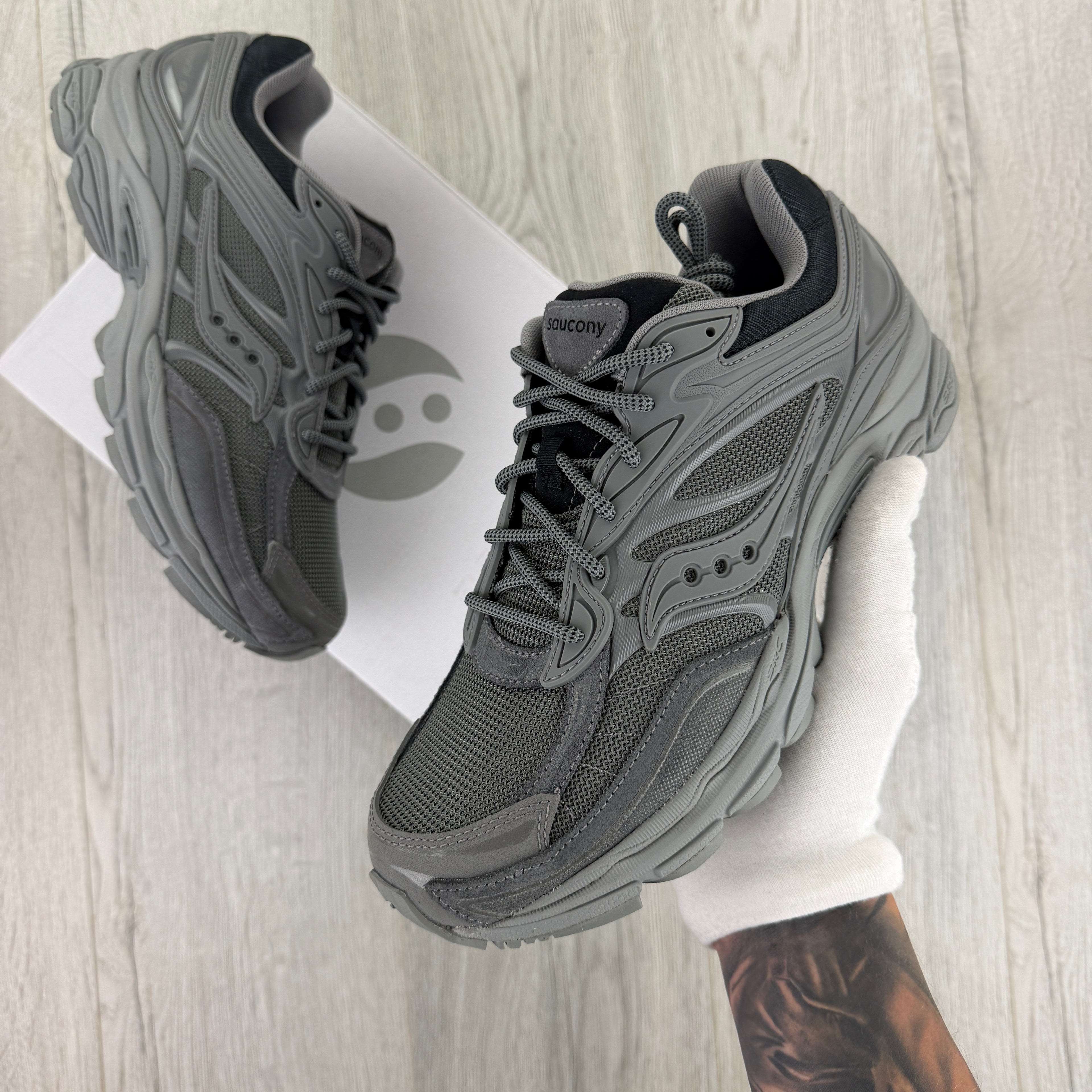 Saucony Men’s Grey Trainers - Uk 9