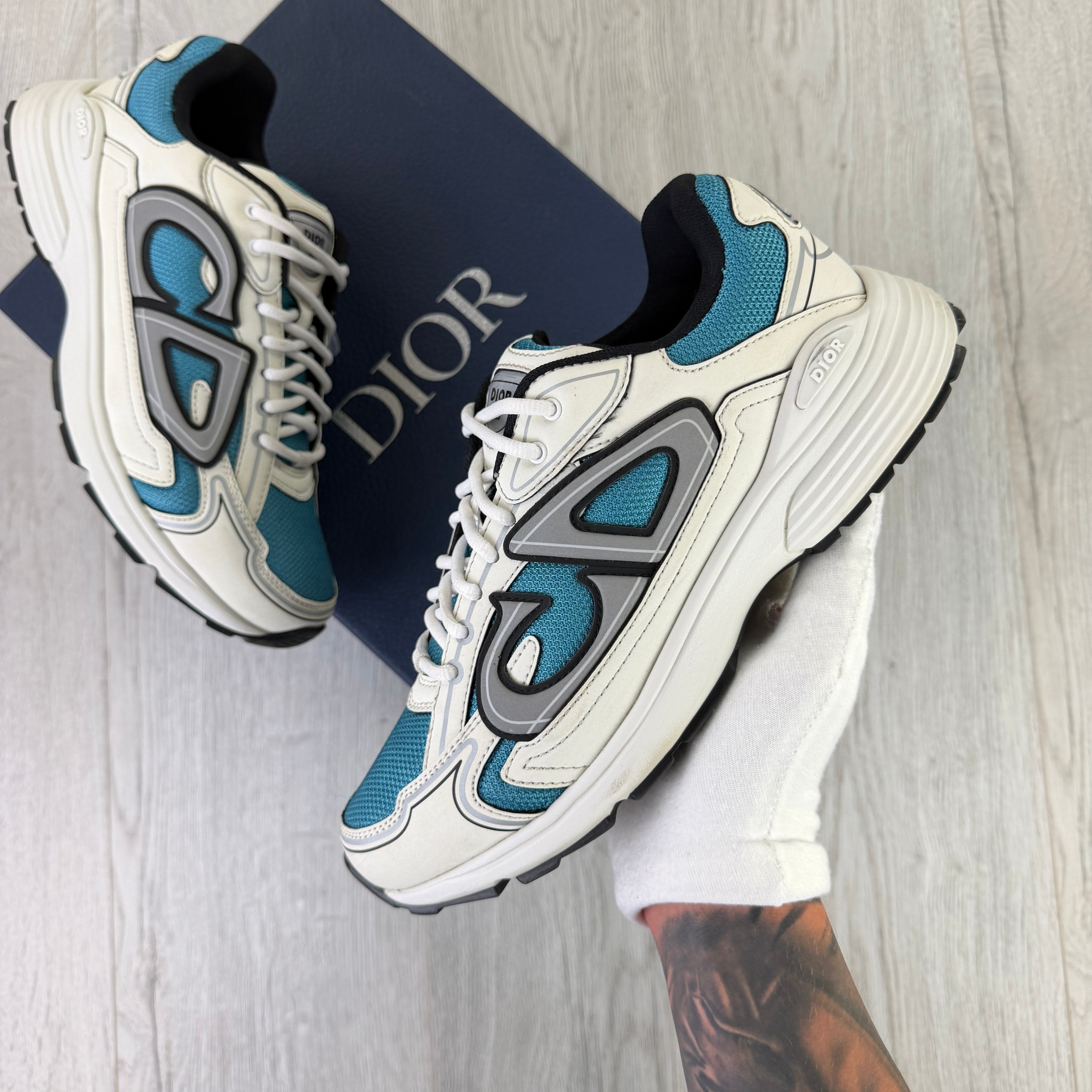 Dior B30 Men’s Beige & Blue Trainers - 41 (Uk 7)