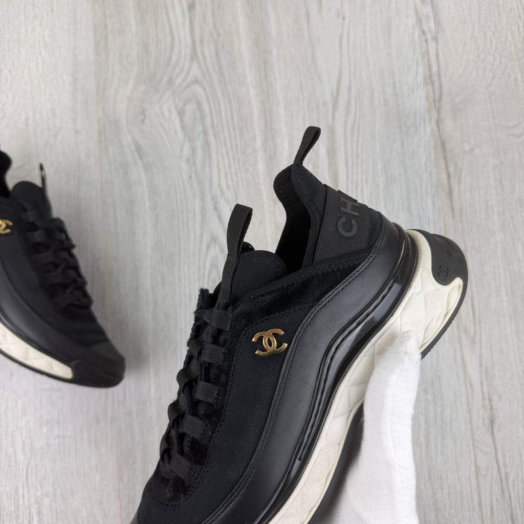 Chanel Men’s  Black CC Runners - Uk 7