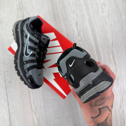 Nike P-6000 Black / Cool Grey Trainers
