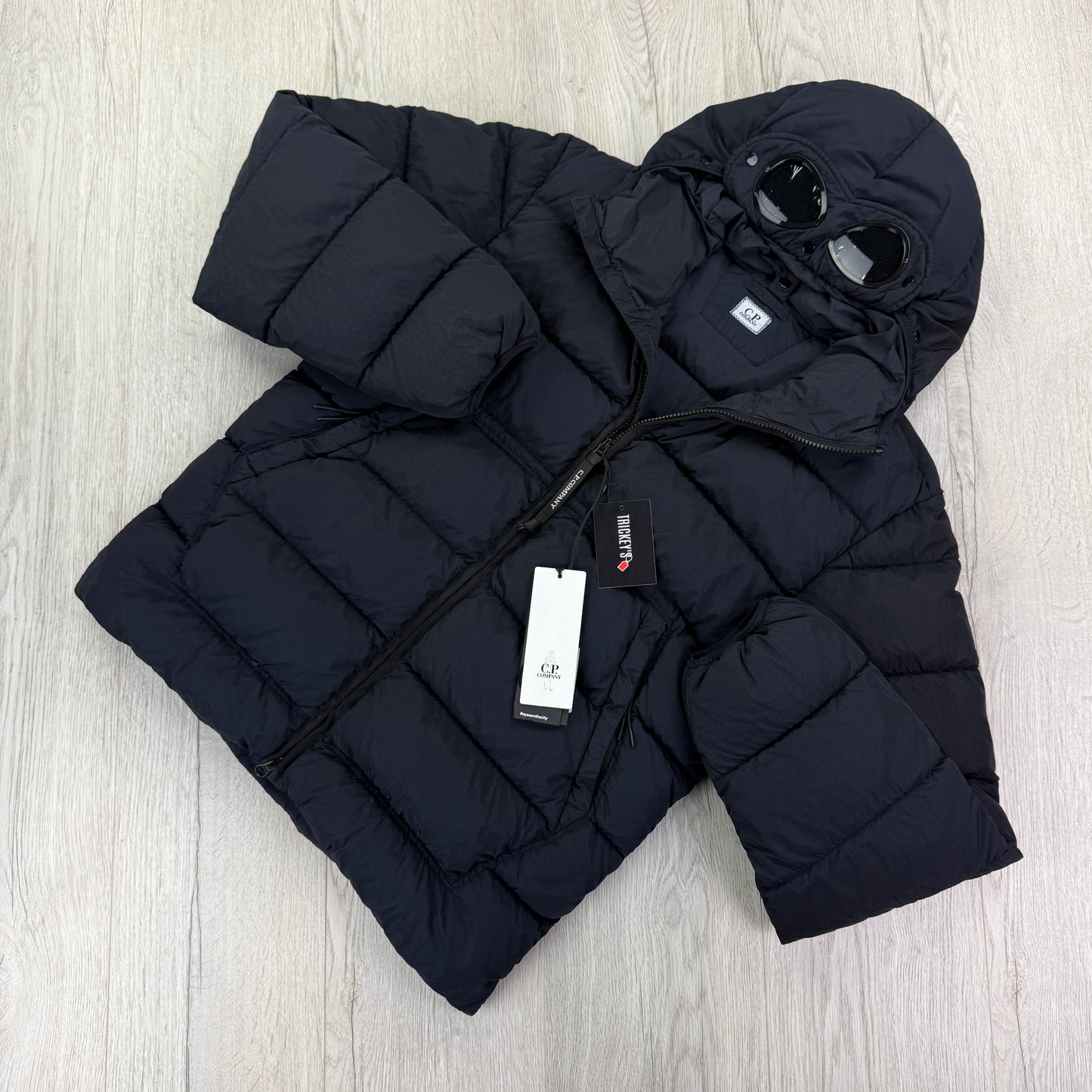 Cp Company Men’s Navy Chrone-R Down Jacket - Small