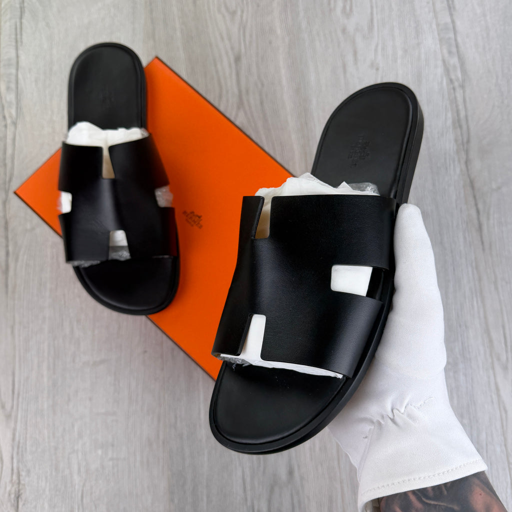Hermes Men’s Izmir Black Sandals