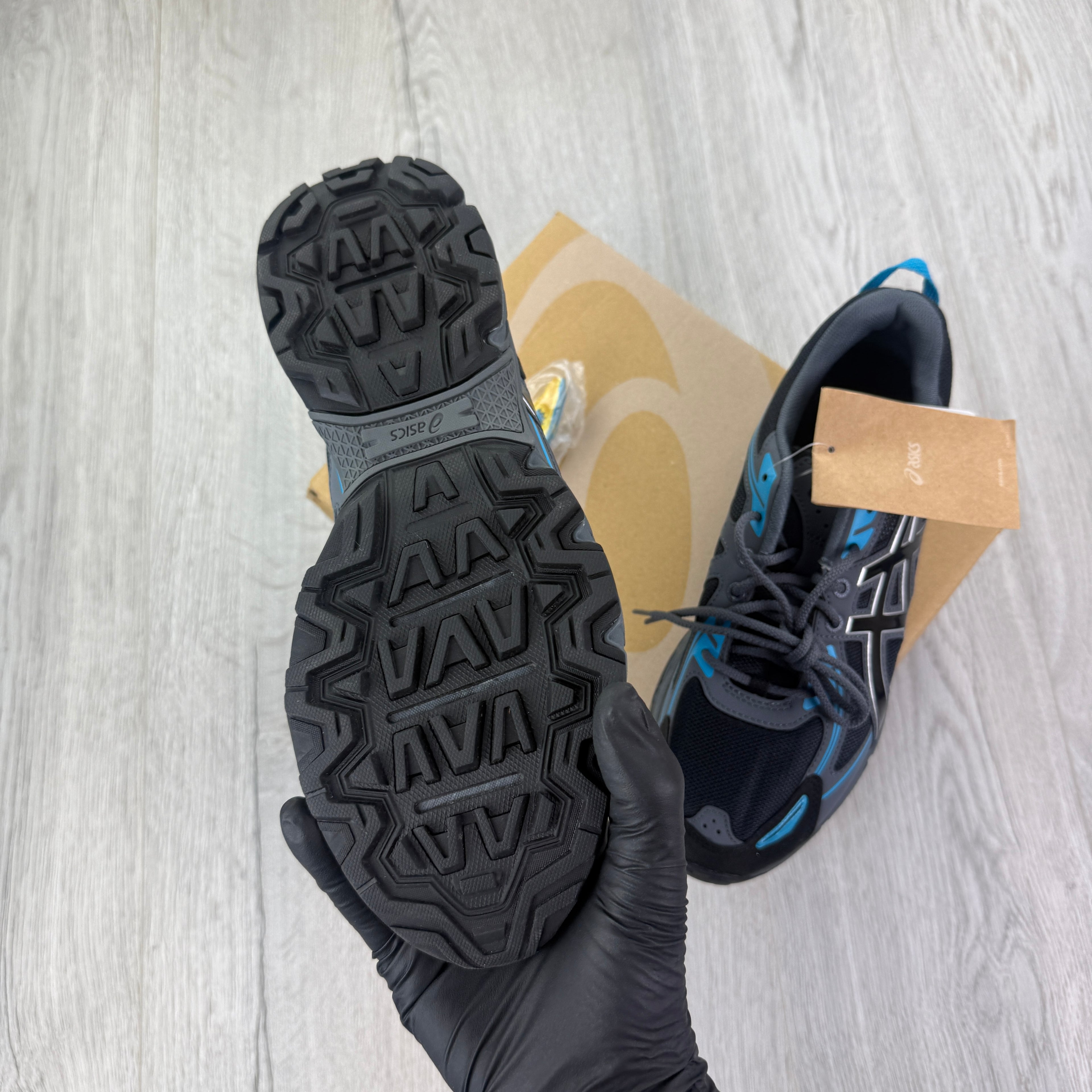 Asics Men’s Gel-Venture 6 Black/Carrier Grey Trainers