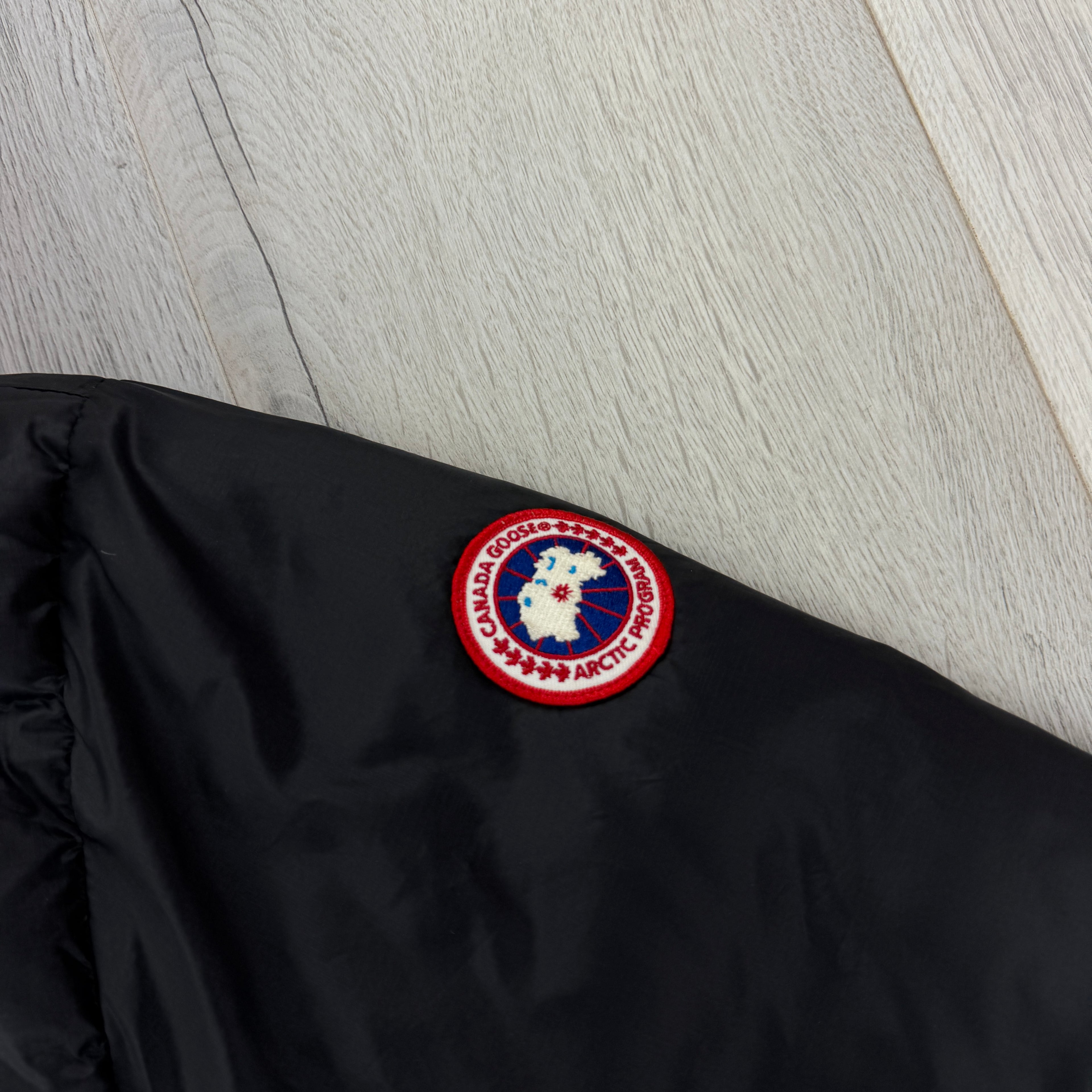Canada Goose Men’s Black Zip-up Lodge Jacket - XL