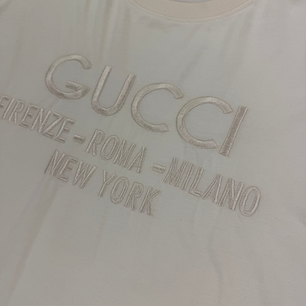 Gucci Men’s Beige T-shirt - Medium