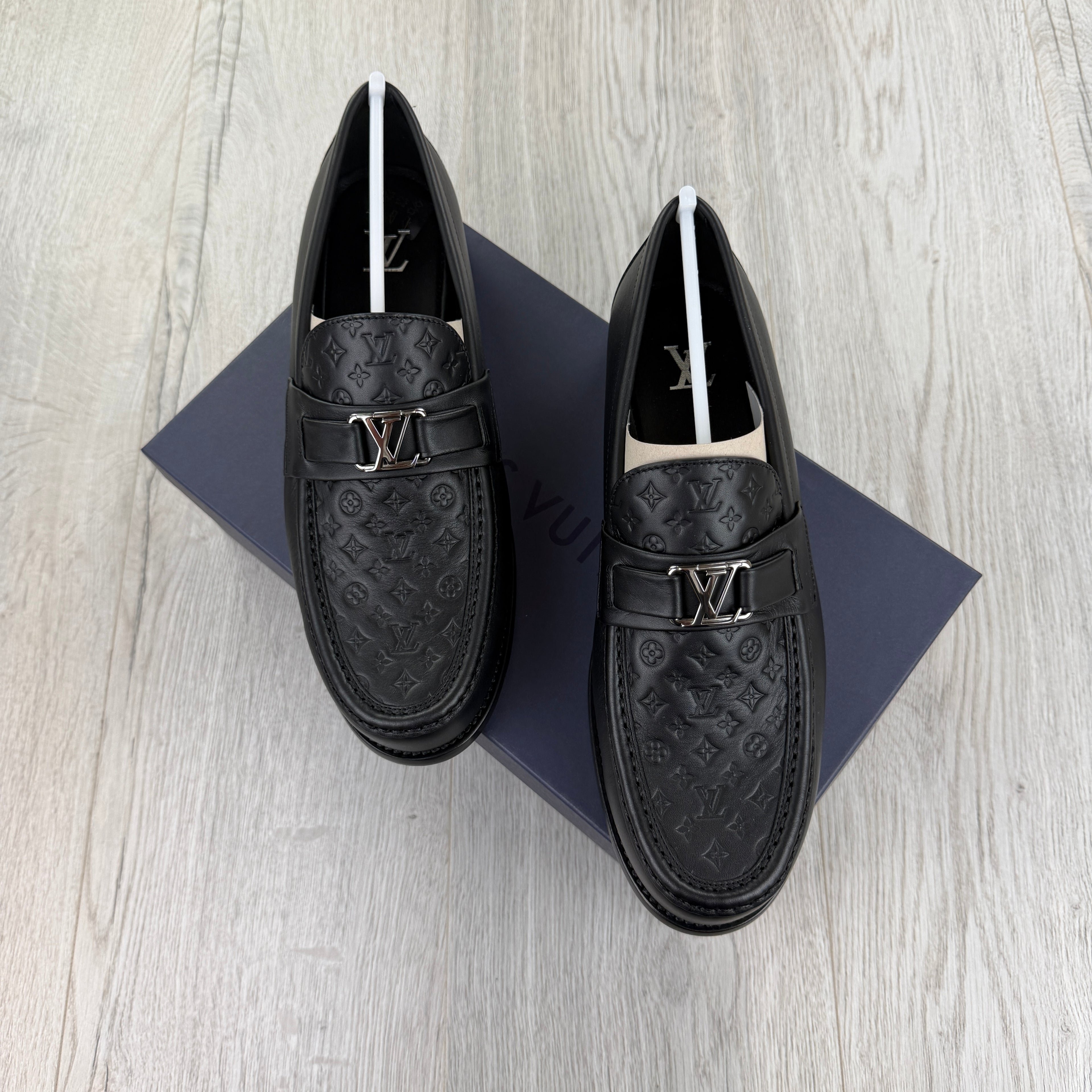 Louis Vuitton Mens Black Major Monogram Loafers