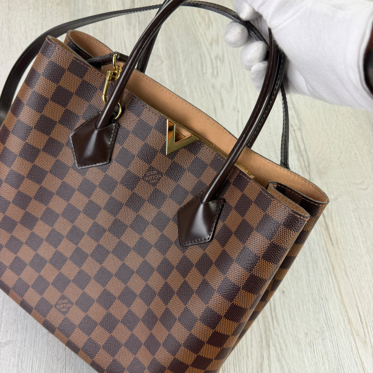 Louis Vuitton Women’s Kensington Handbag Damier Tote Bag