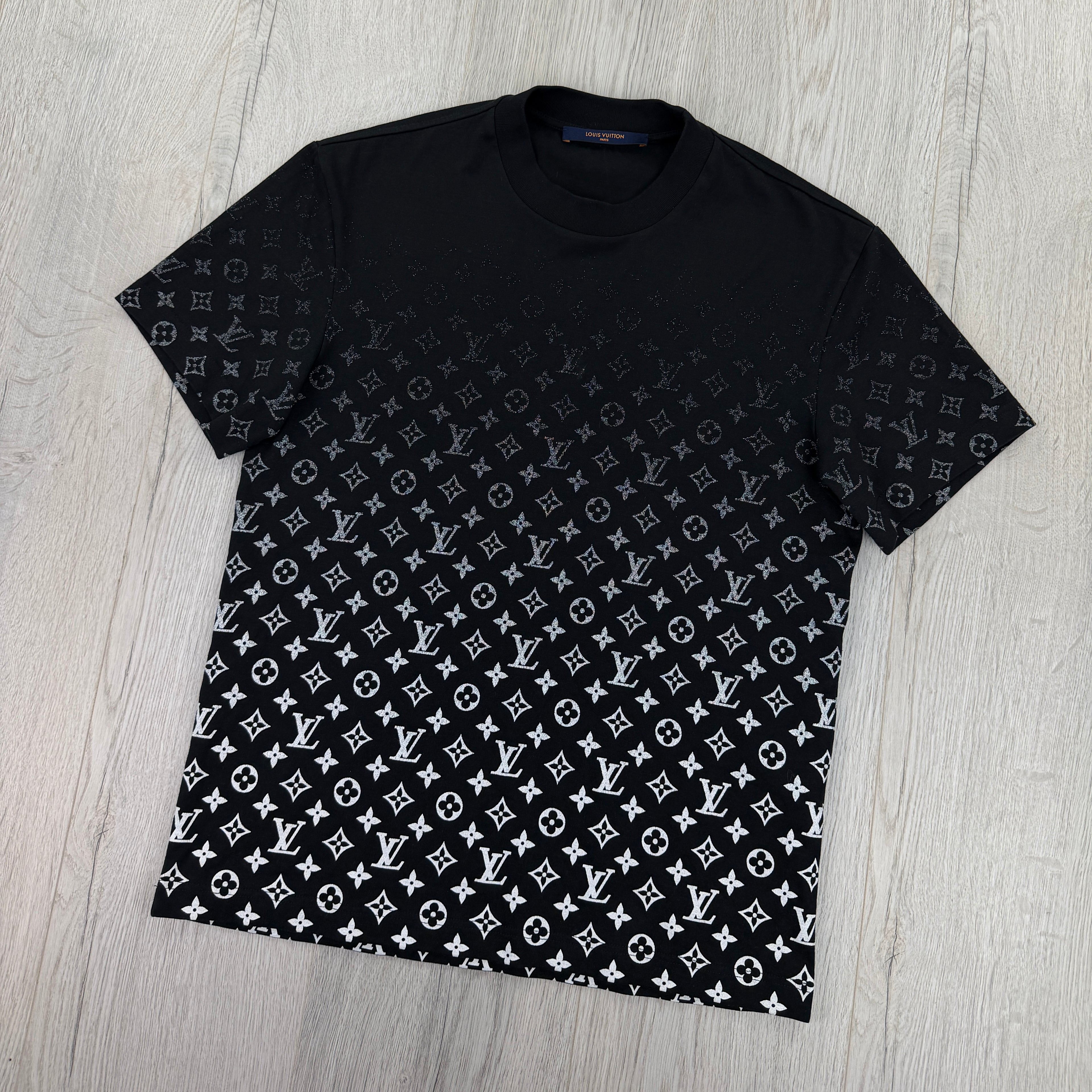 Louis Vuitton Men’s Black Gradient T-shirt