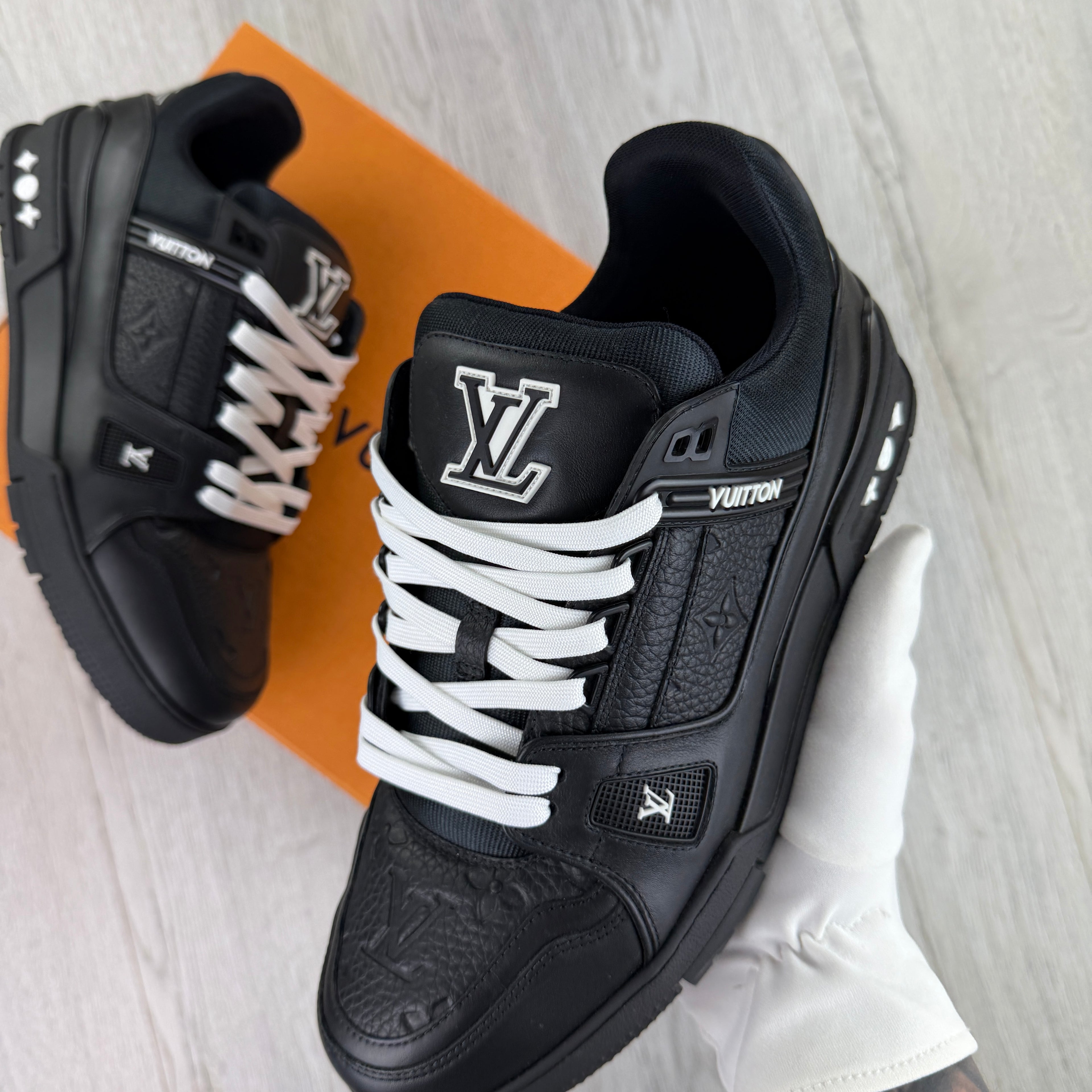 Louis Vuitton Men’s Black & White Trainers - Uk 8.5 (Fit 9)