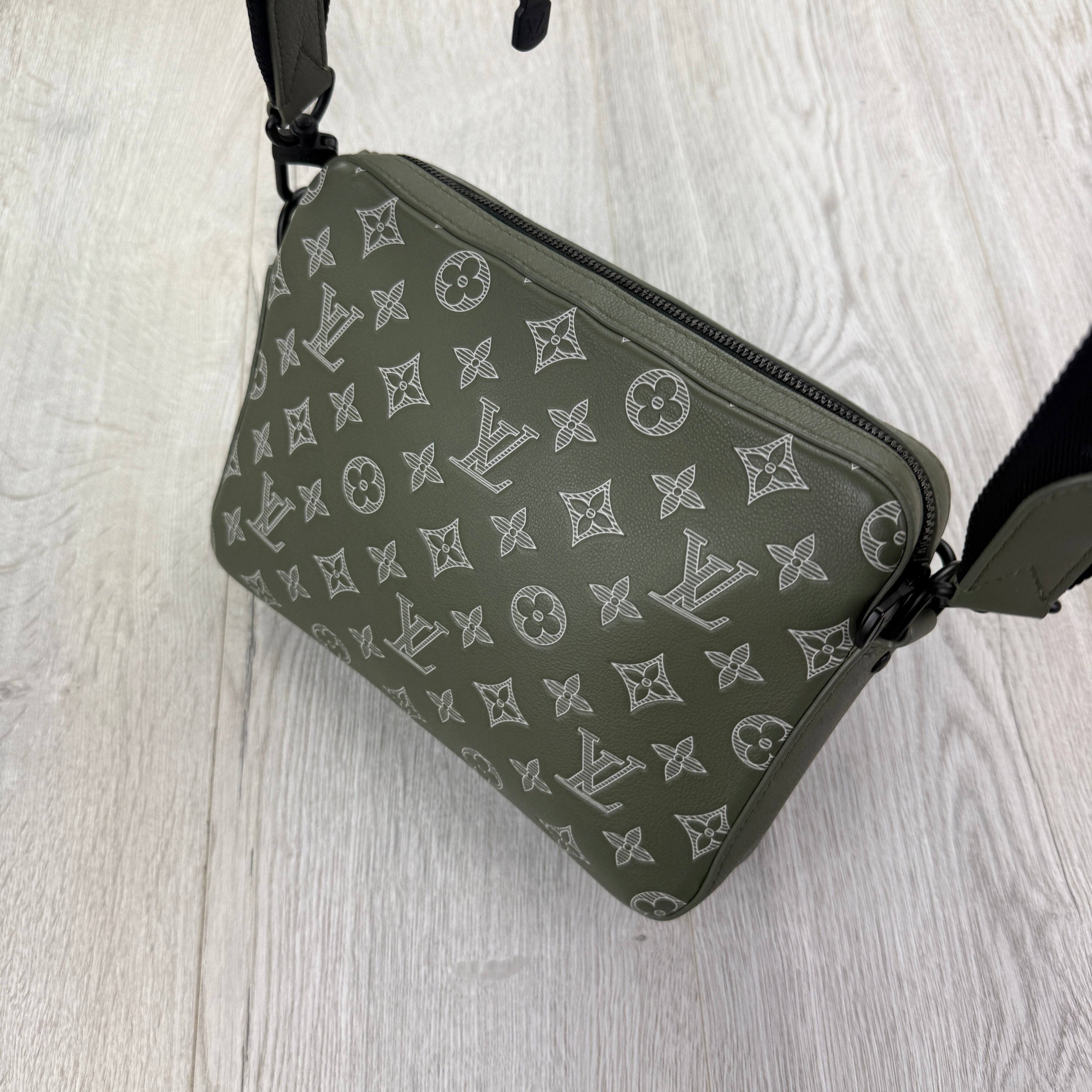 Louis Vuitton Men’s Olive / Khaki Monogram Trio Messenger Bag