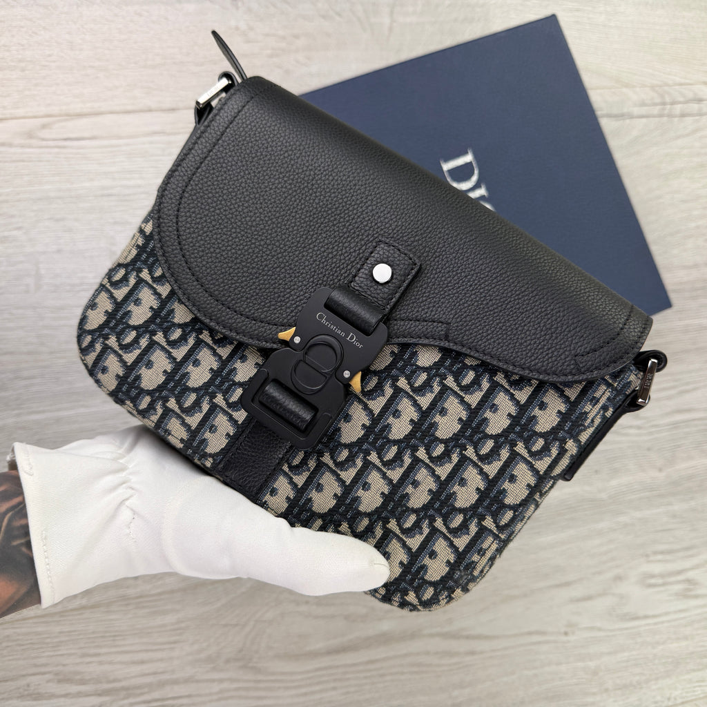 Christian Dior Men’s Beige & Black Oblique Messenger Saddle Bag With Strap