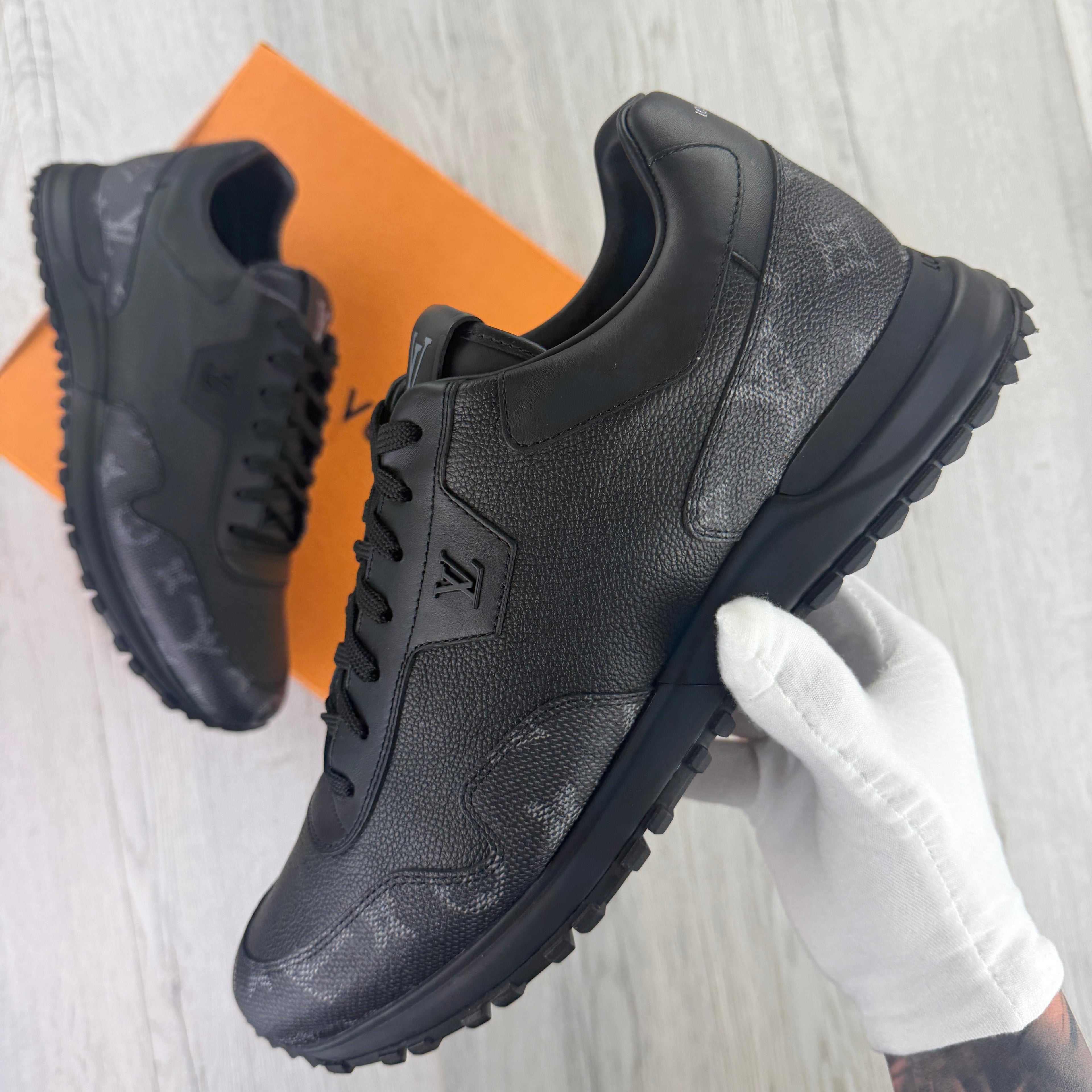 Louis Vuitton Men’s Leather Run Away Trainers - Uk 10