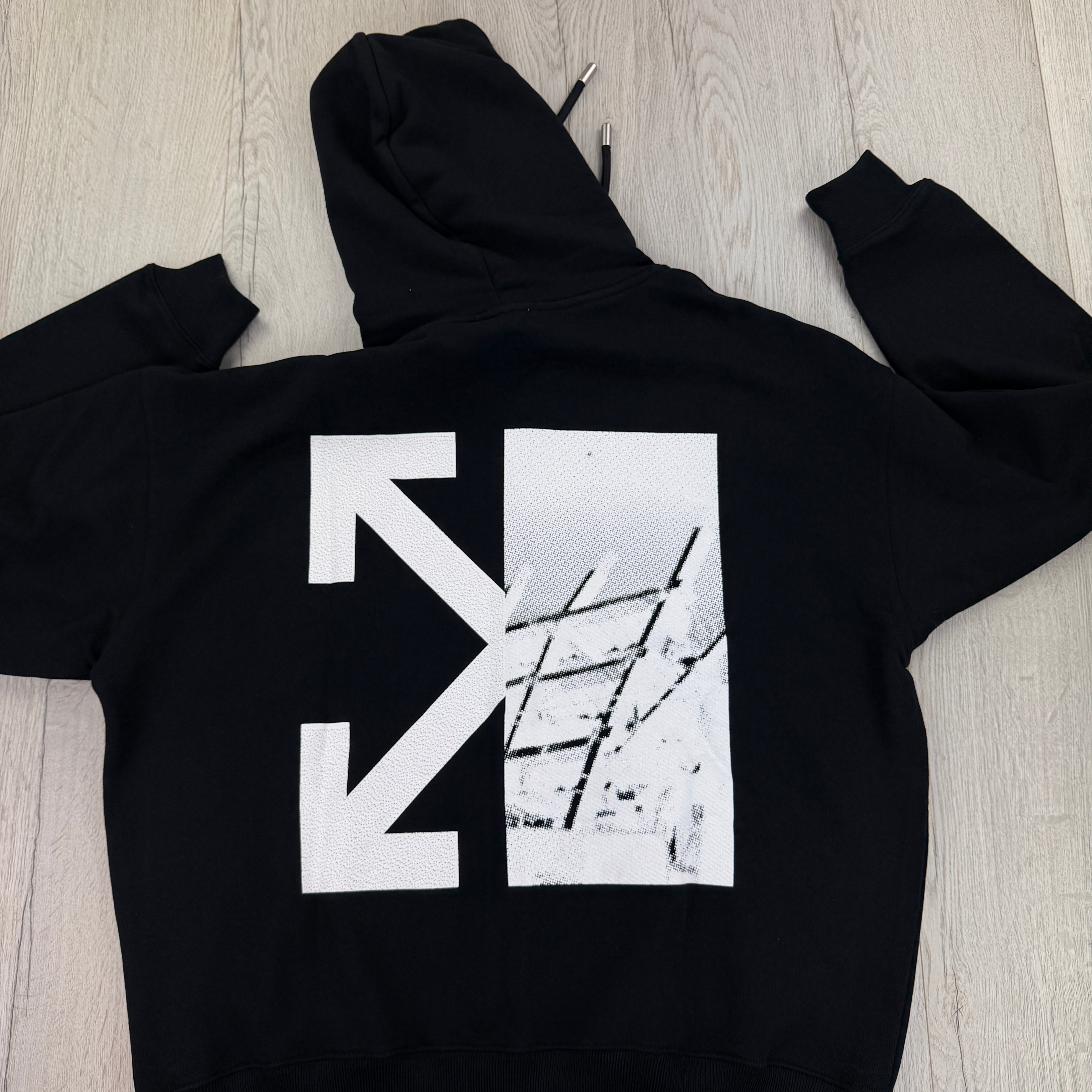 Off White Men’s Zip-up Black Hoodie - Medium