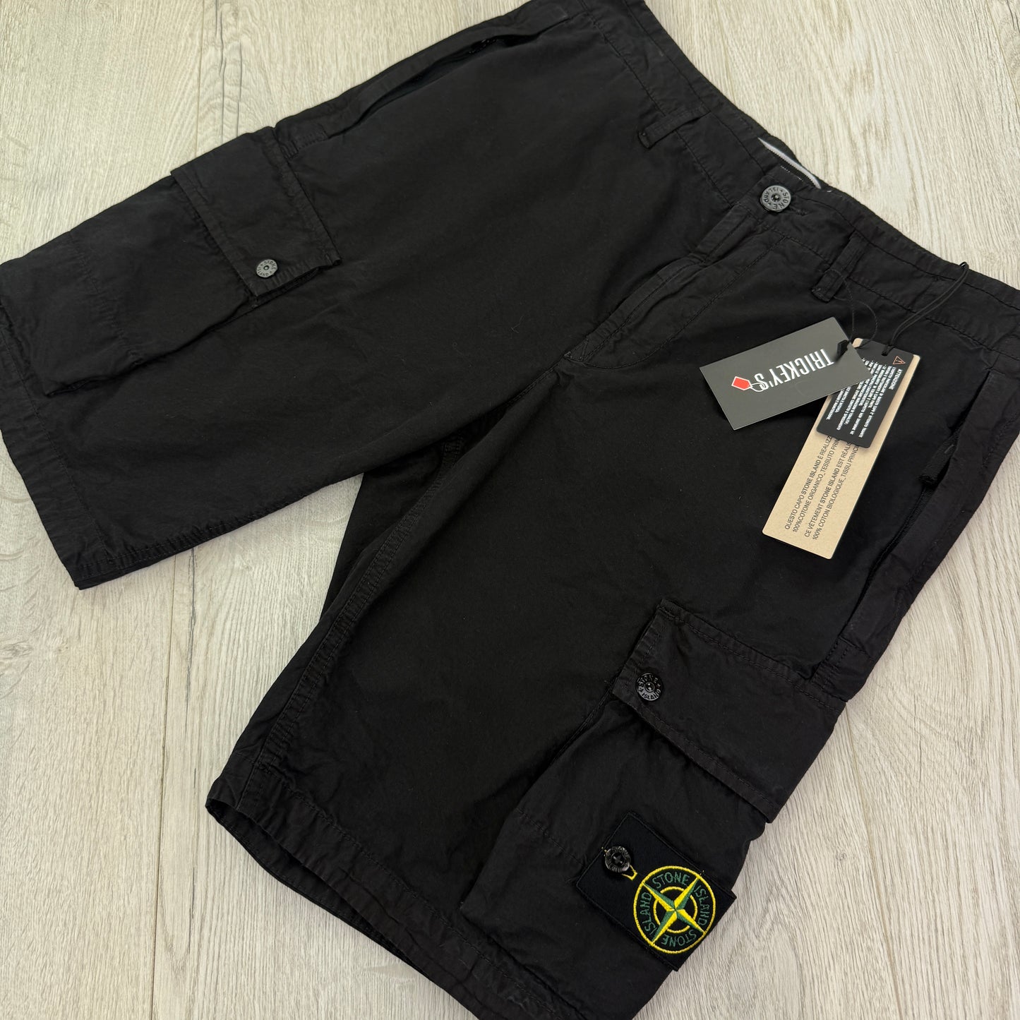 Stone Island Men’s Black Cargo Shorts - Uk 32