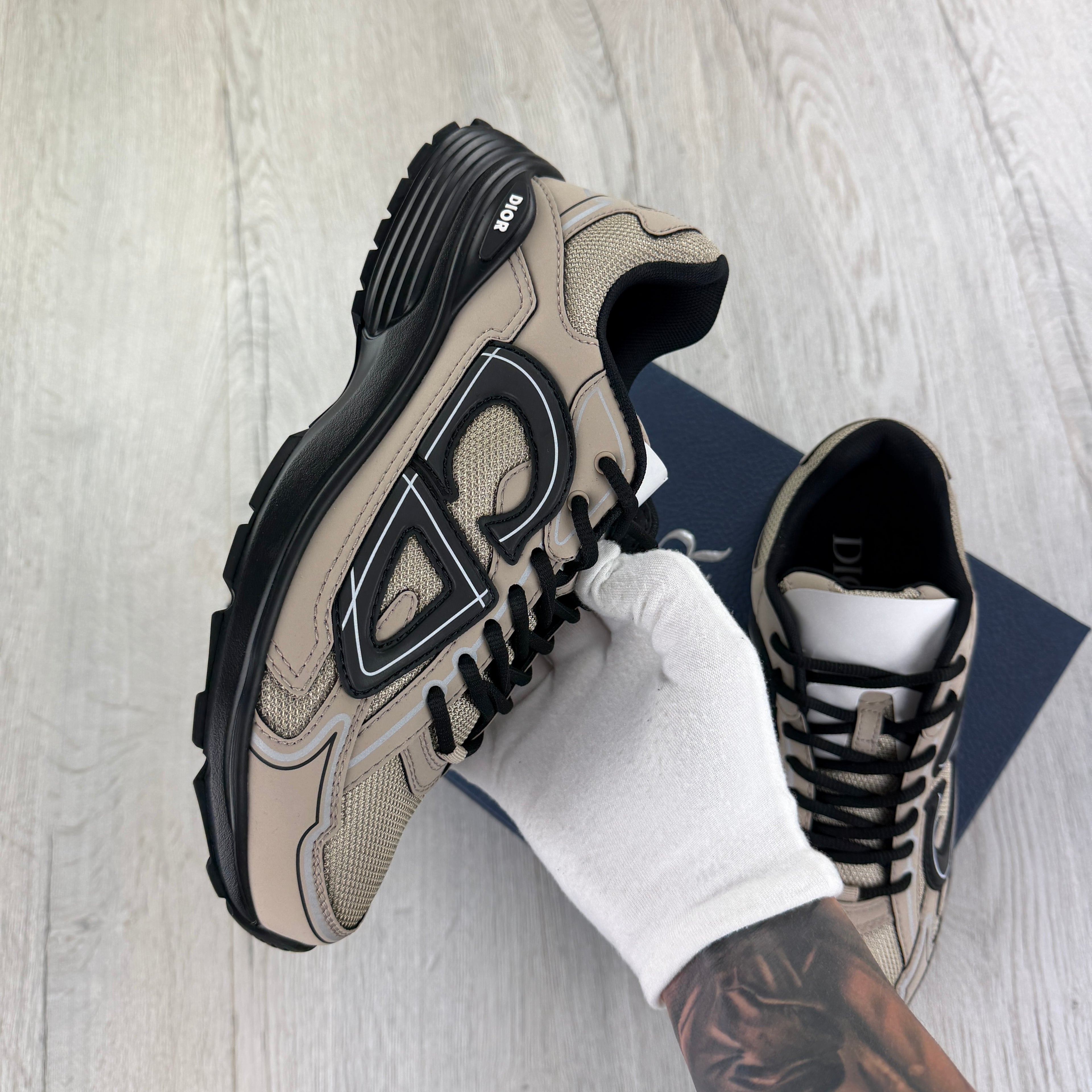 Dior B30 Men’s Beige / Black Trainers