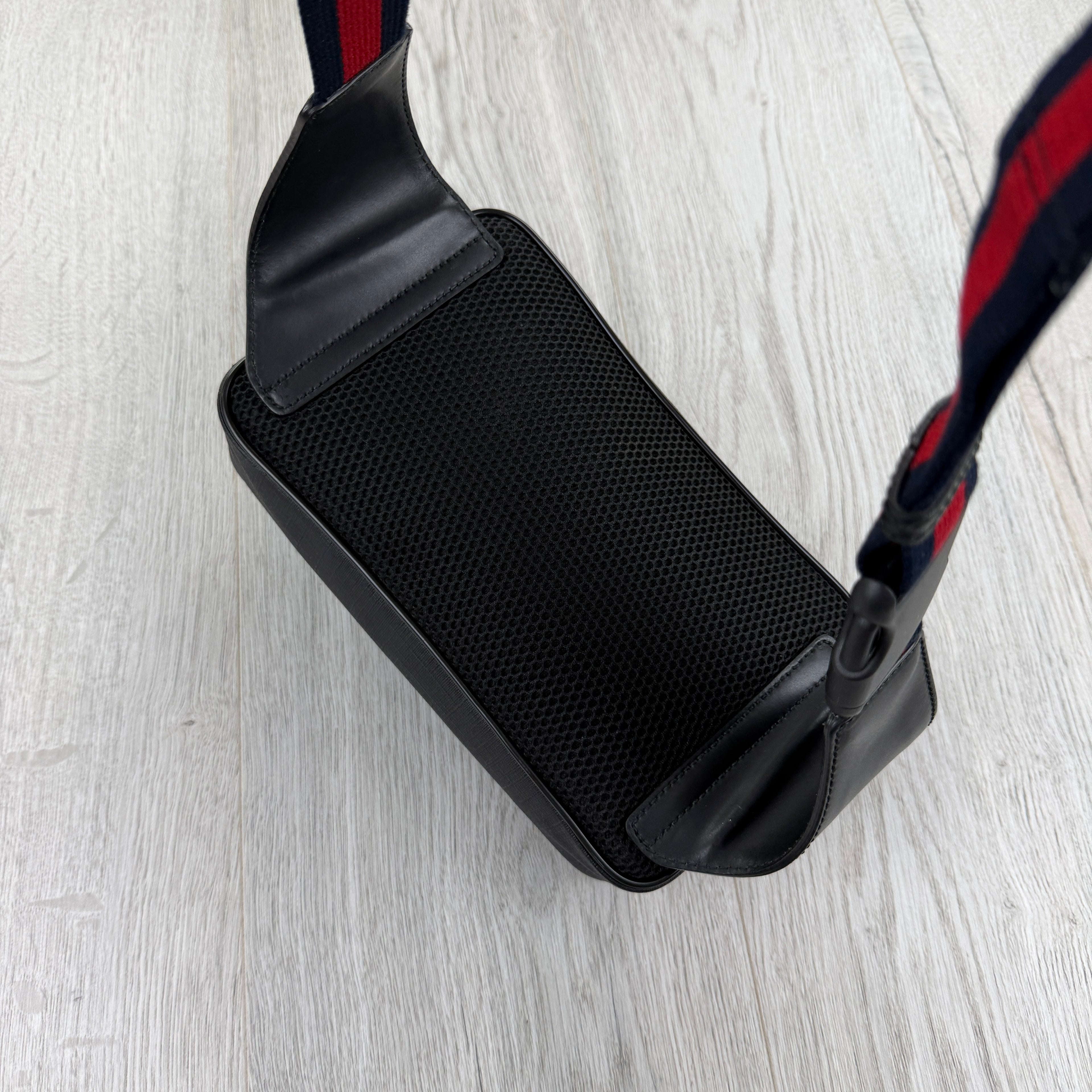 Gucci Men’s GG Black Belt Bag