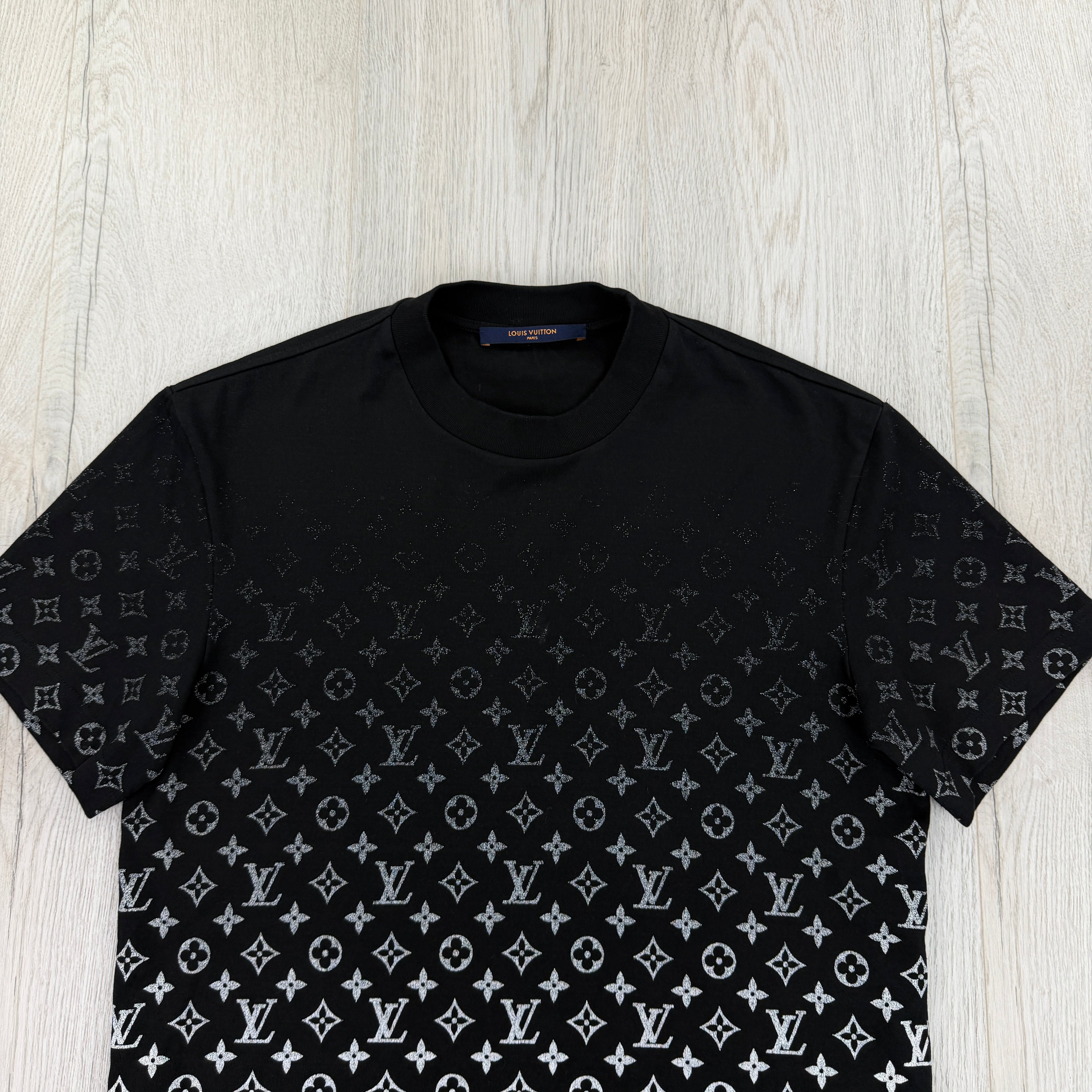 Louis Vuitton Men’s Black Gradient T-shirt