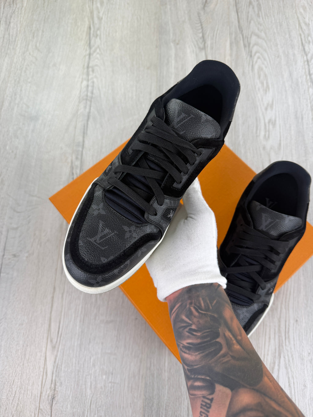 Louis Vuitton Men’s Black Low Trainers - Uk 9 (Fit 10)