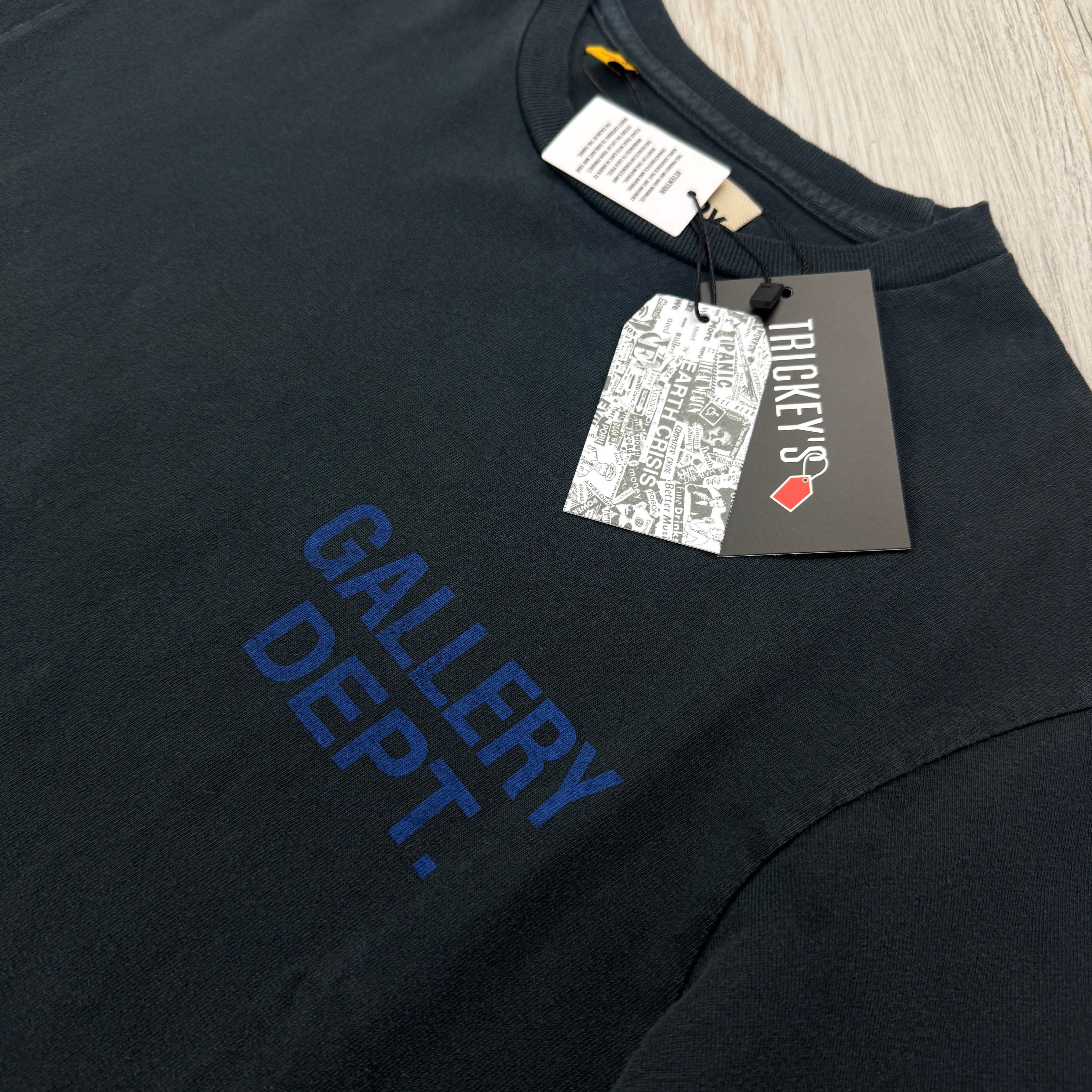 Gallery Dept Men’s Navy T-shirt