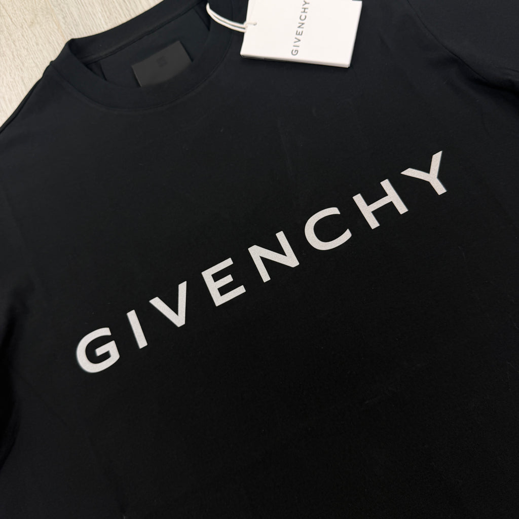 Givenchy Men’s Black T-shirt Front Logo