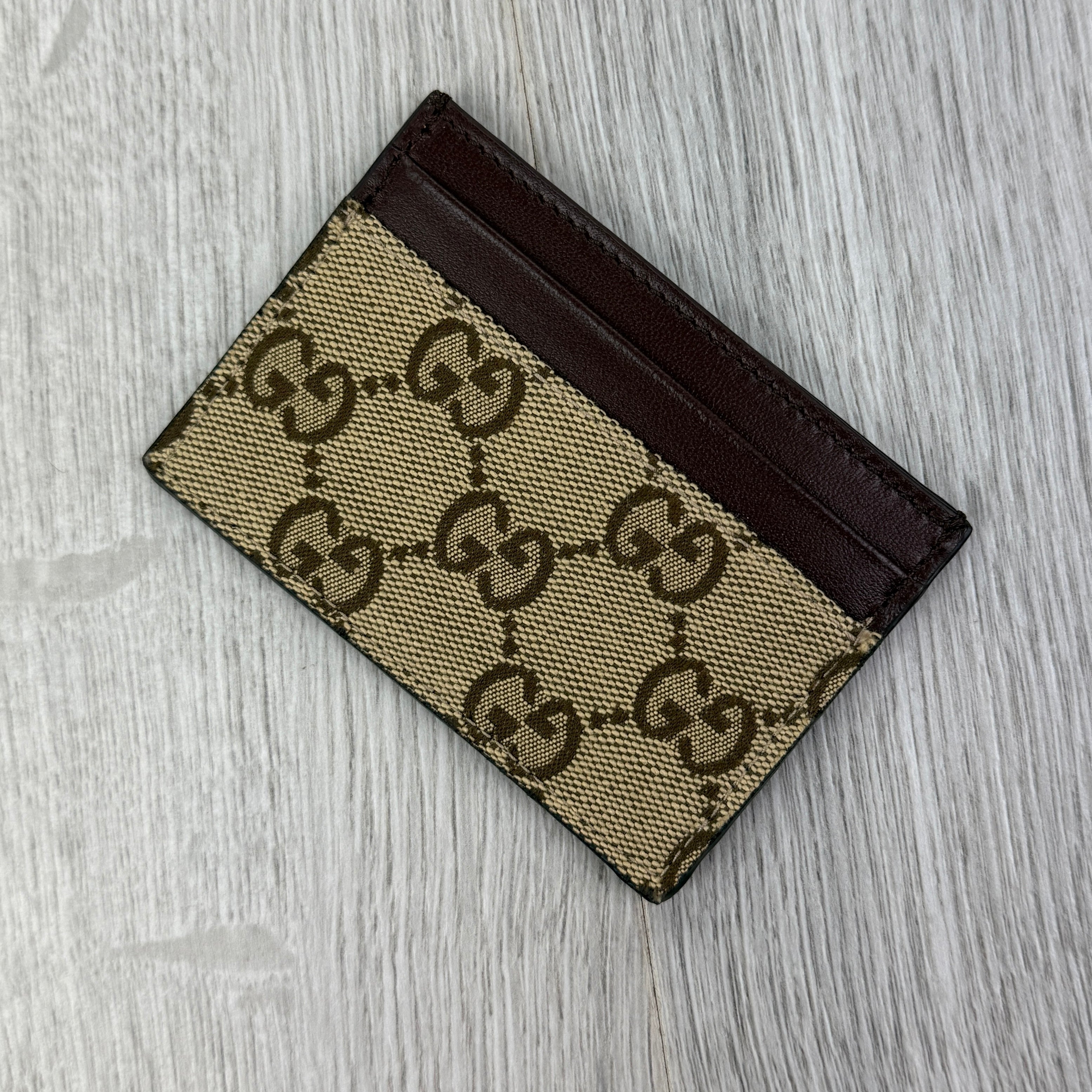 Gucci GG Supreme Classic Card Holder Trickey.store Gucci GG Supreme Classic Card Holder Trickey.store
