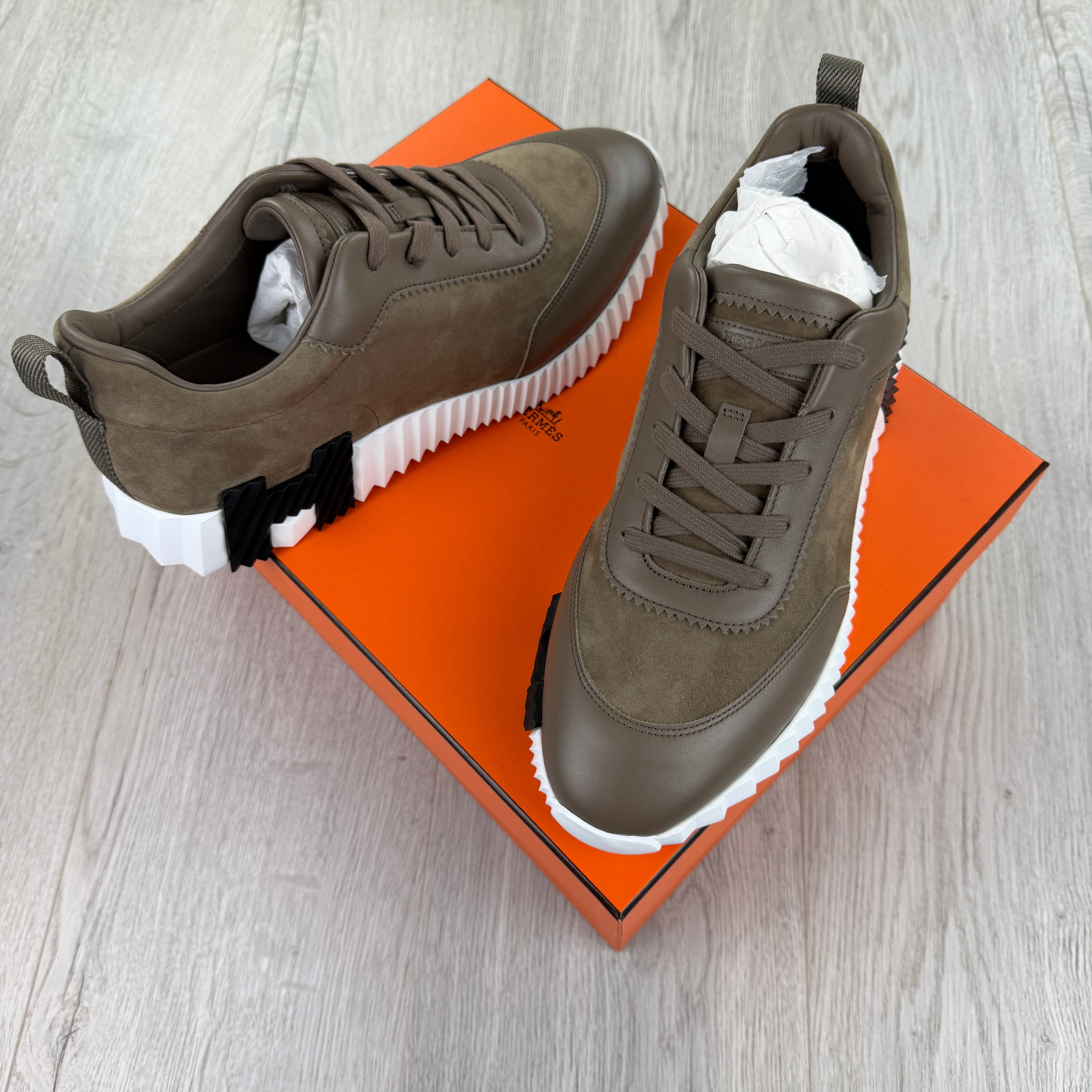 Hermes Men’s Etoupe Bouncing Sneakers - 42 (Fit UK 8)