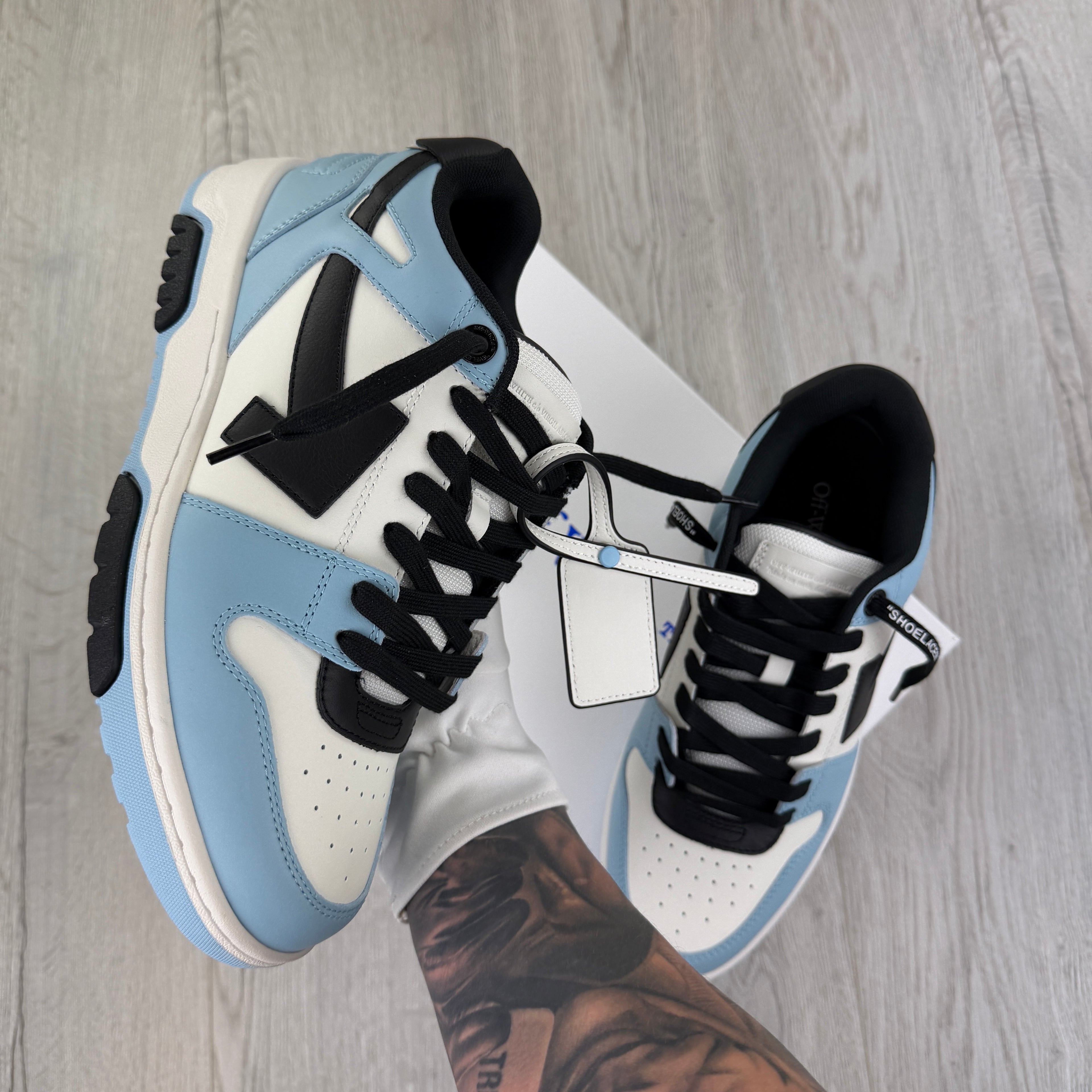 Off-White Men’s Blue  & White Low Trainers