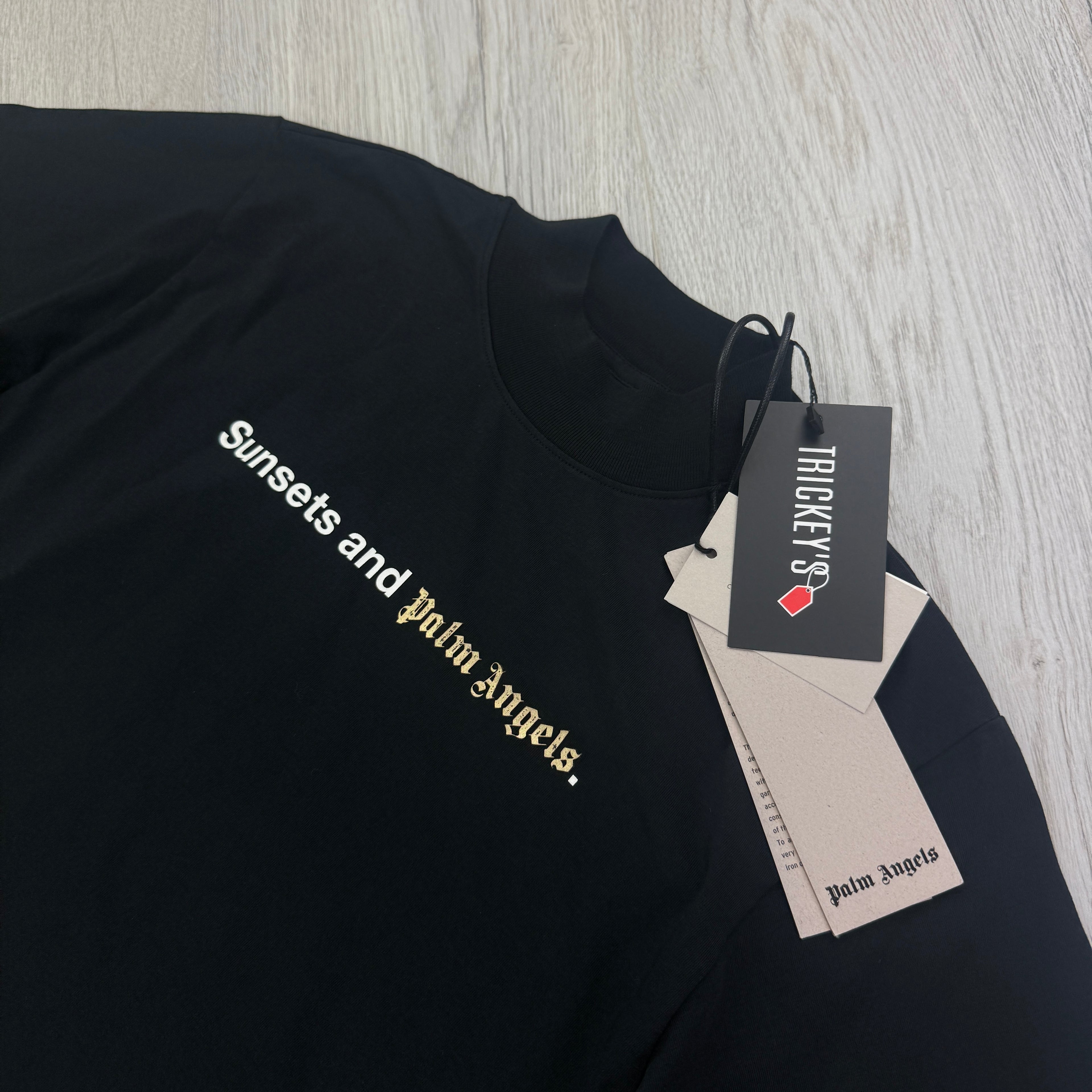 Palm Angels Women’s Black Cropped ‘Sunset & Palm Angels’ Top