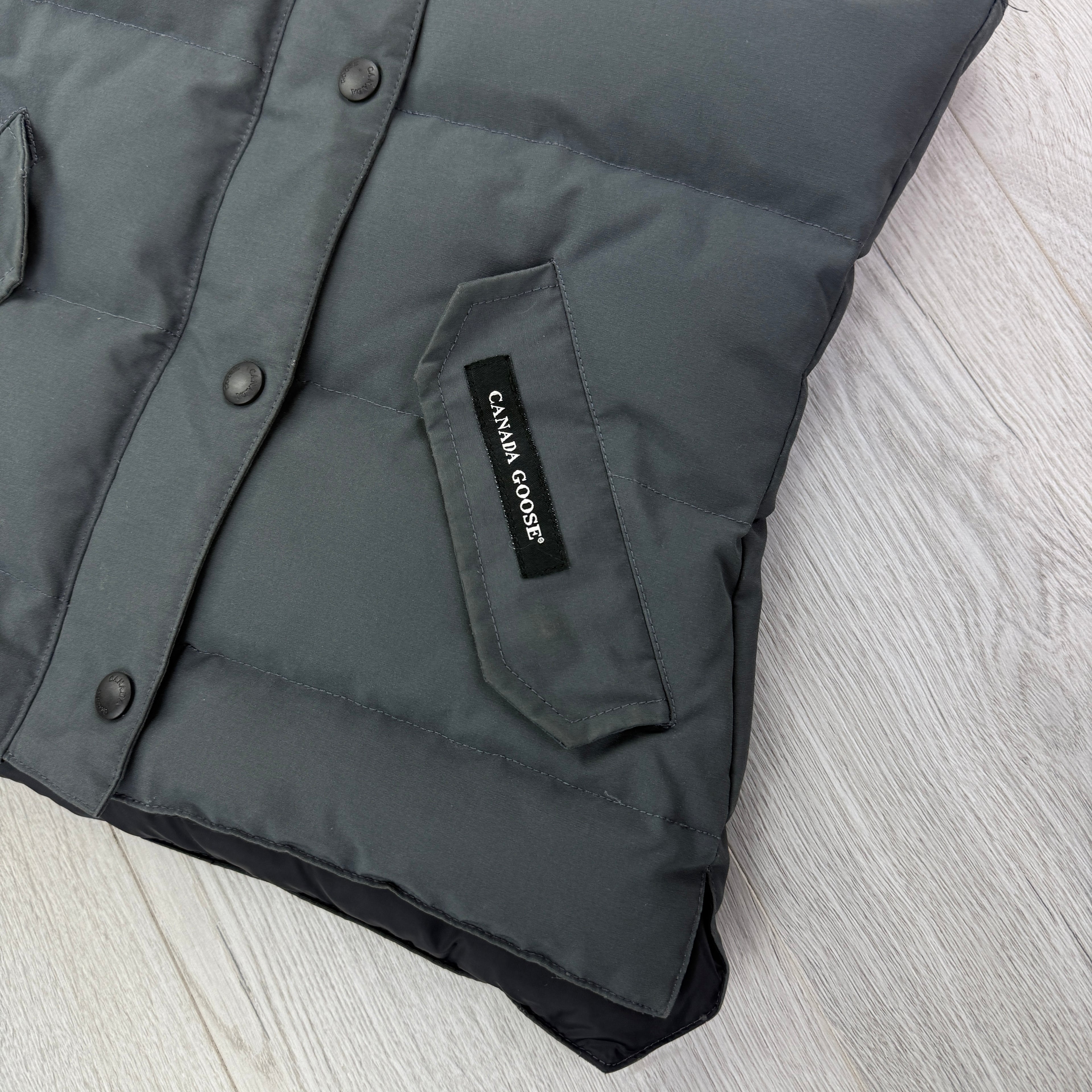 Canada Goose Women’s Graphite Bodywarmer - XXS