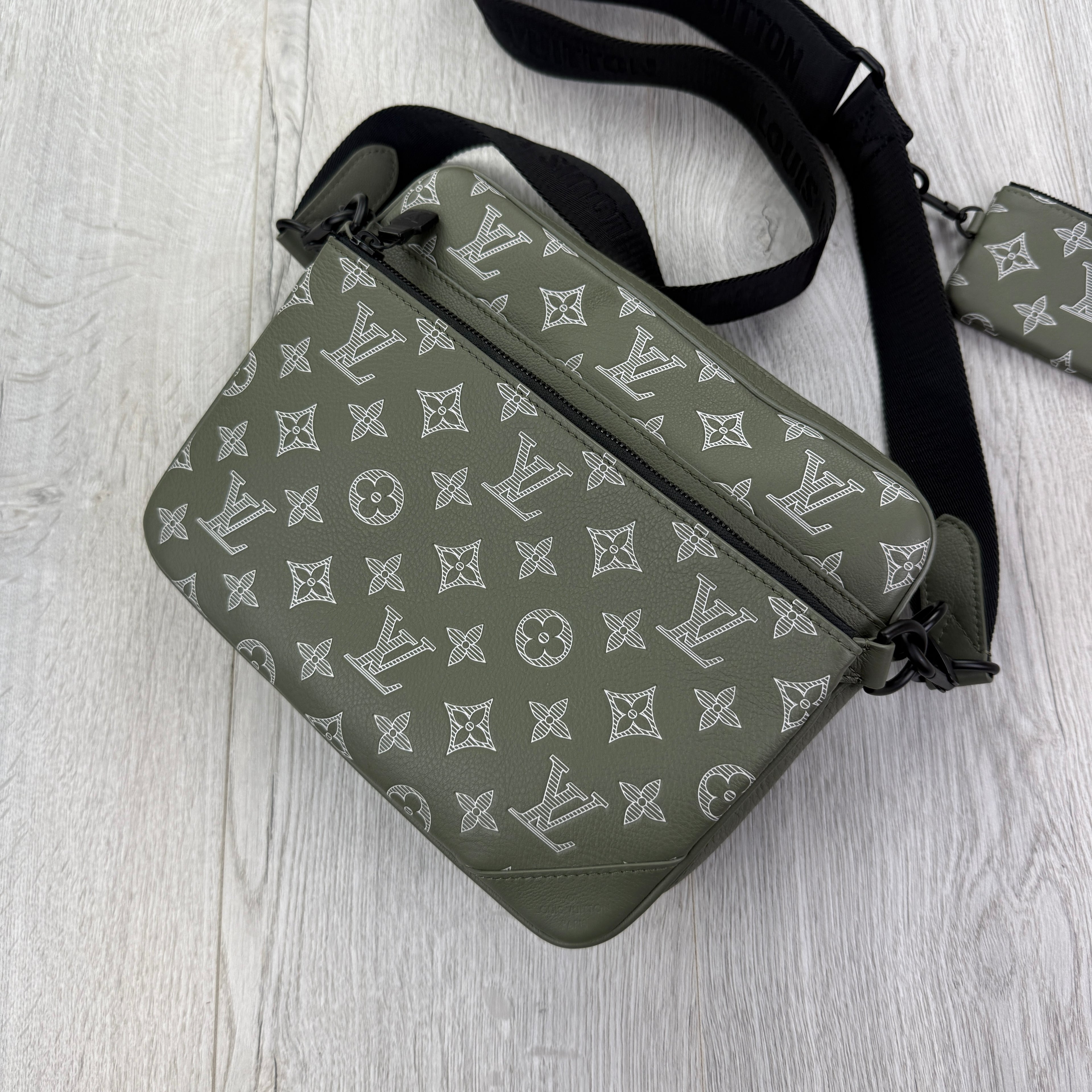 Louis Vuitton Men’s Olive / Khaki Monogram Trio Messenger Bag
