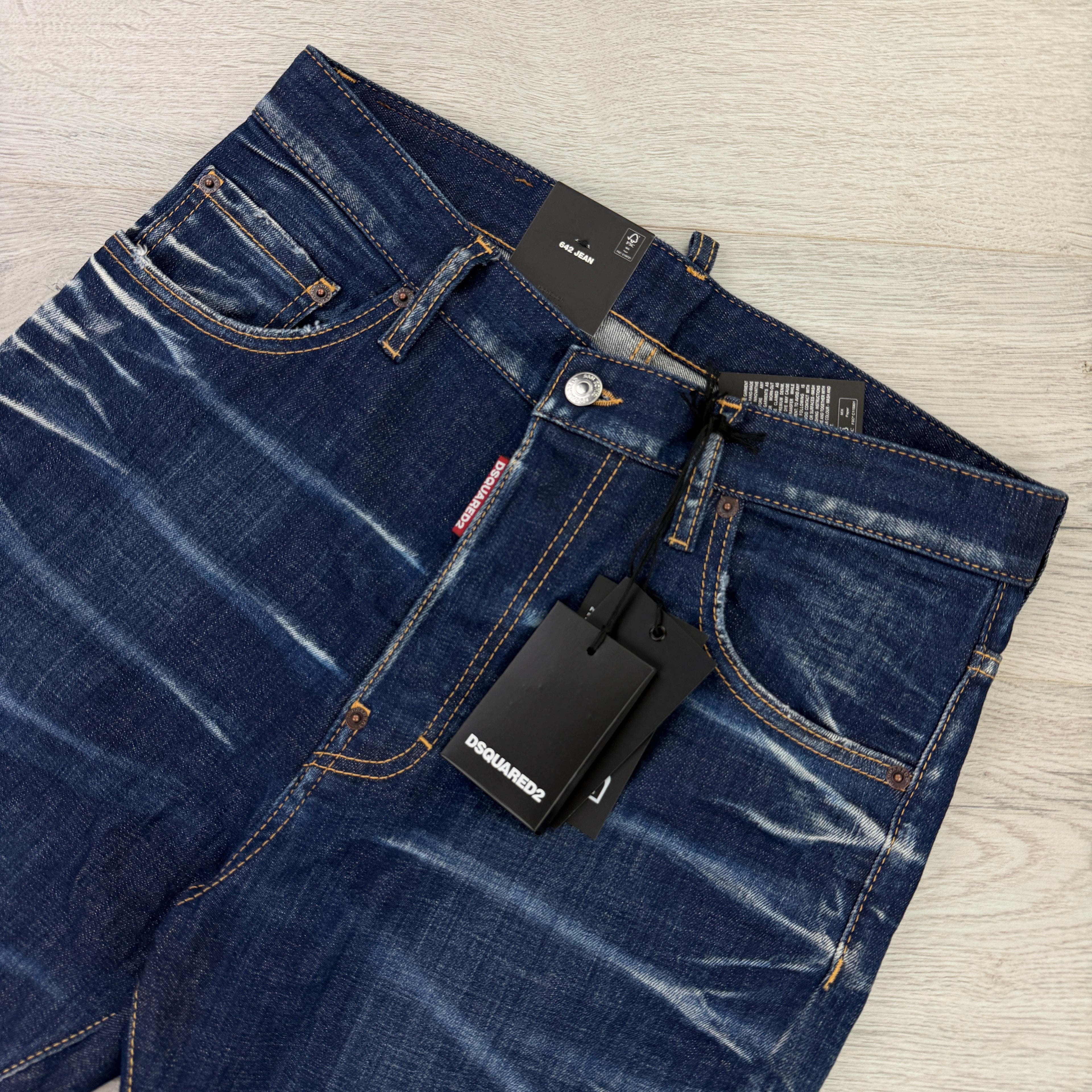 Dsquared2 Men’s Blue 642 Straight Jeans