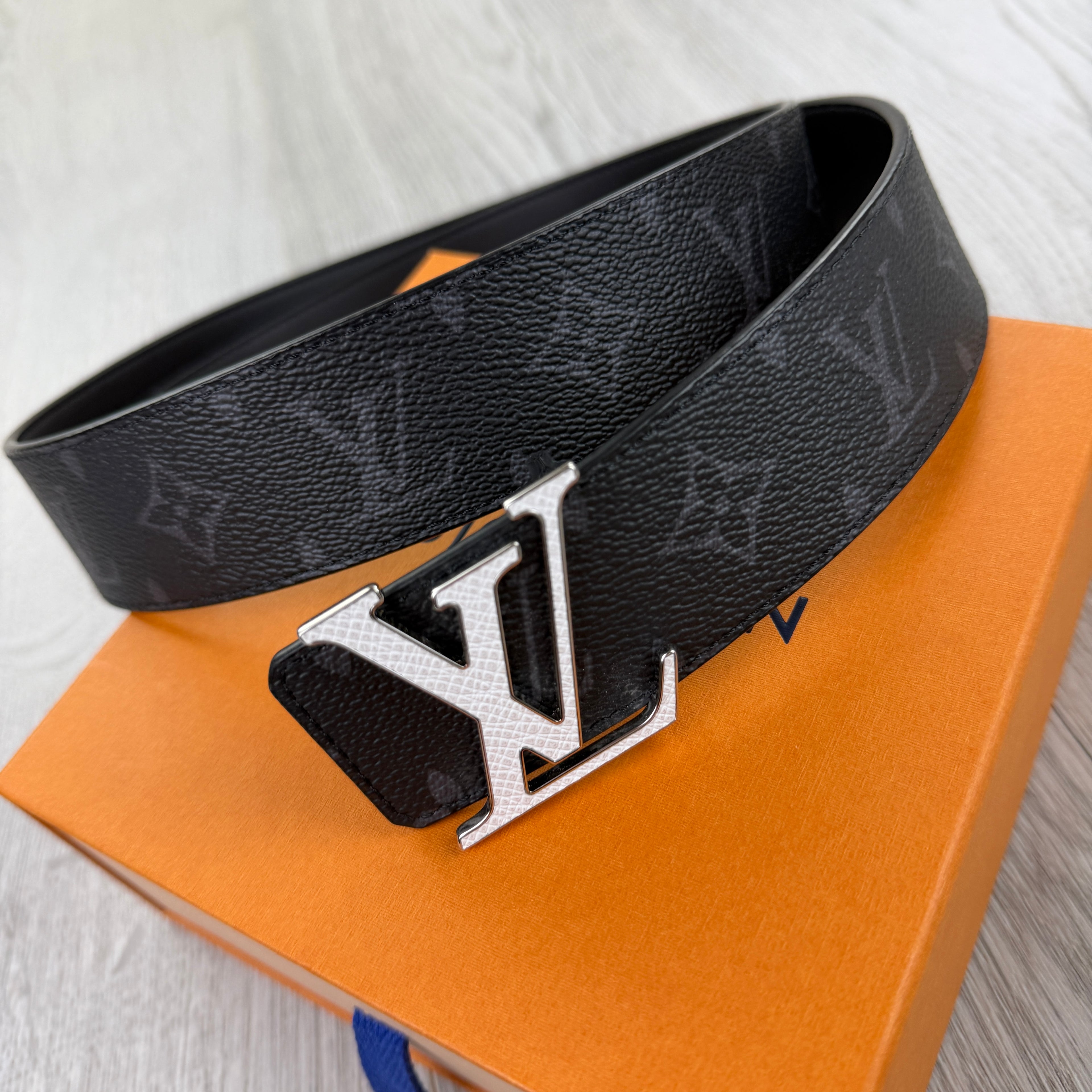 Louis Vuitton Men’s Black & White Leather Monogram Belt - 100 (Uk 30-36)