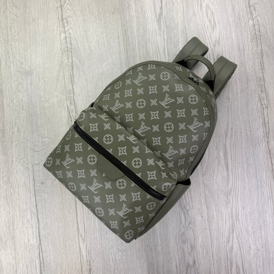 Louis Vuitton Men’s Olive / Khaki Discovery PM Backpack