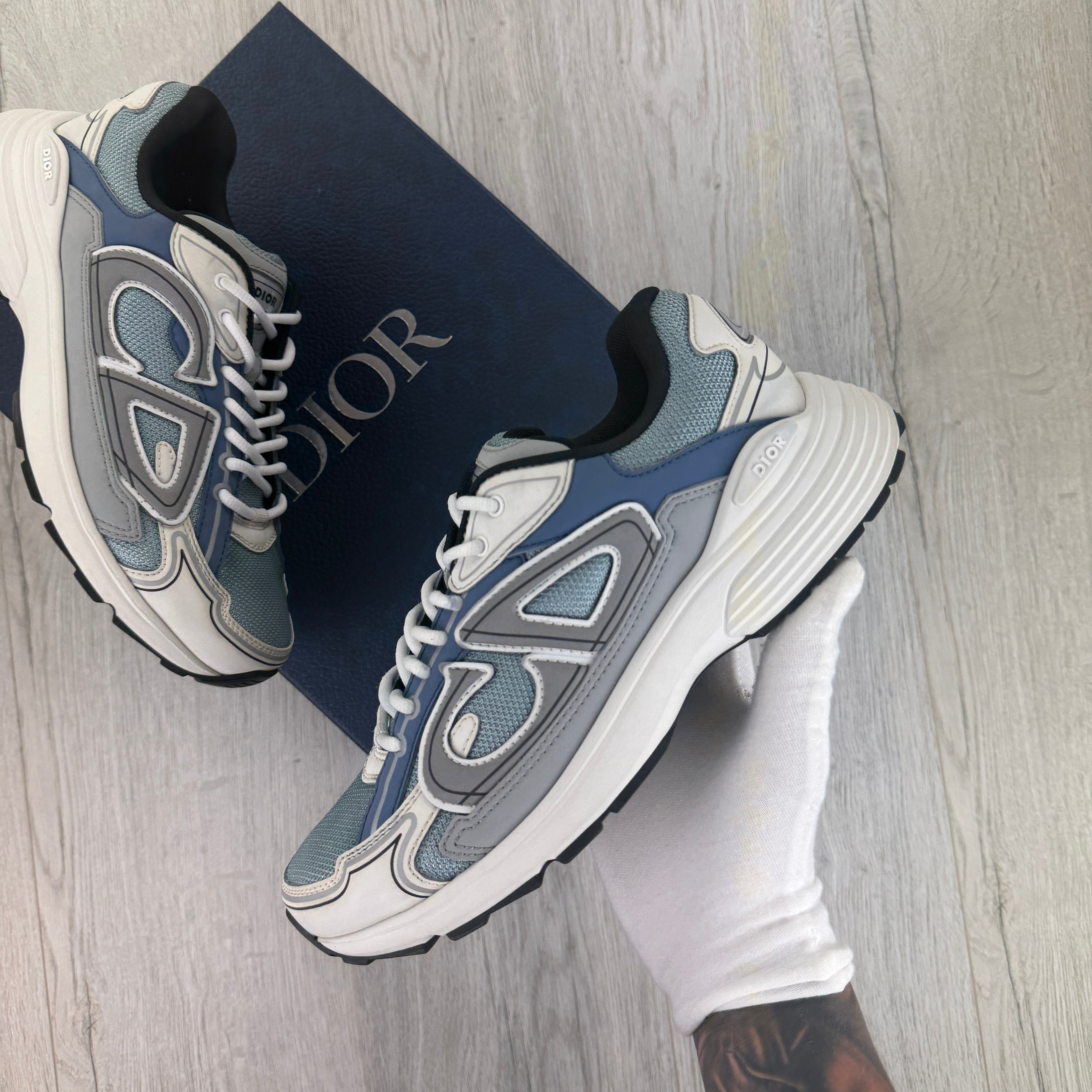 Dior B30 Men’s Baby Blue & White Trainers - 41 (Fit Uk 7)