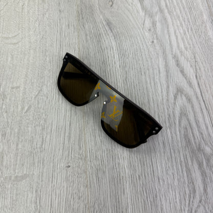 Louis Vuitton Men’s Brown Monogram Waimea Sunglasses