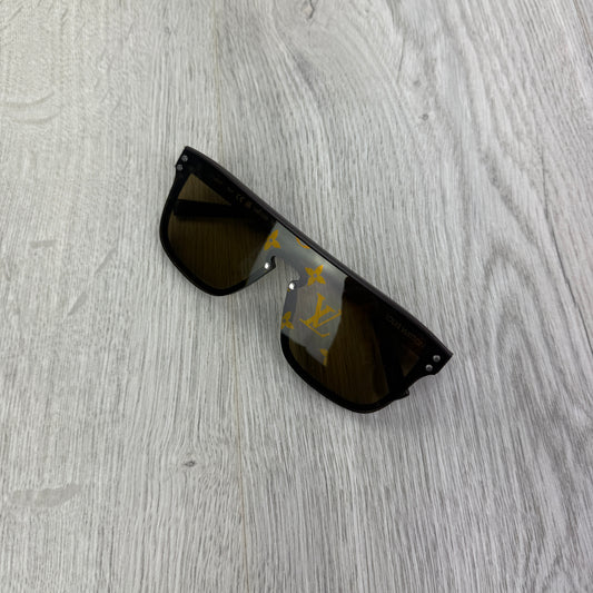 Louis Vuitton Men’s Brown Monogram Waimea Sunglasses