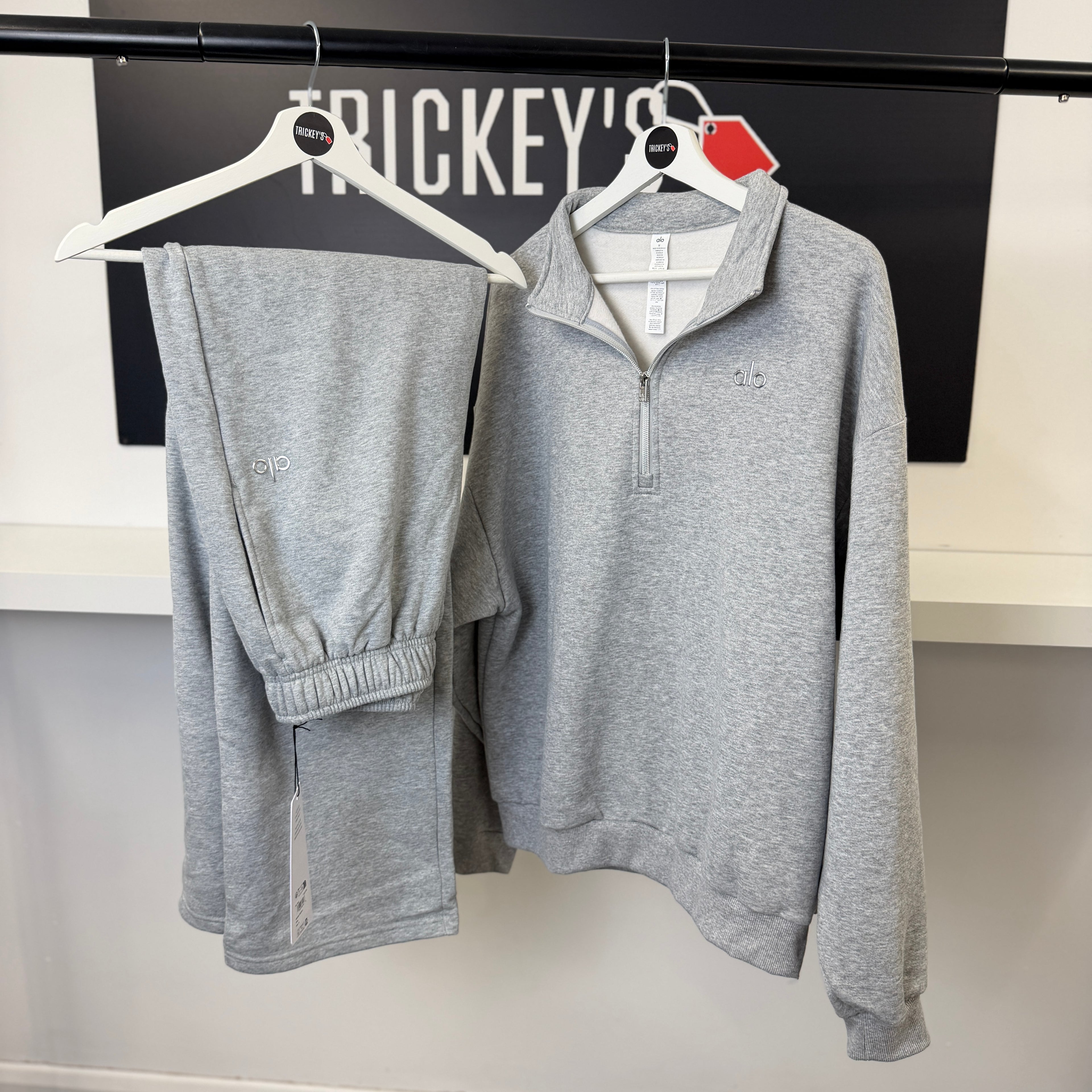 Alo Men’s Grey Full Tracksuit Relaxed Fit