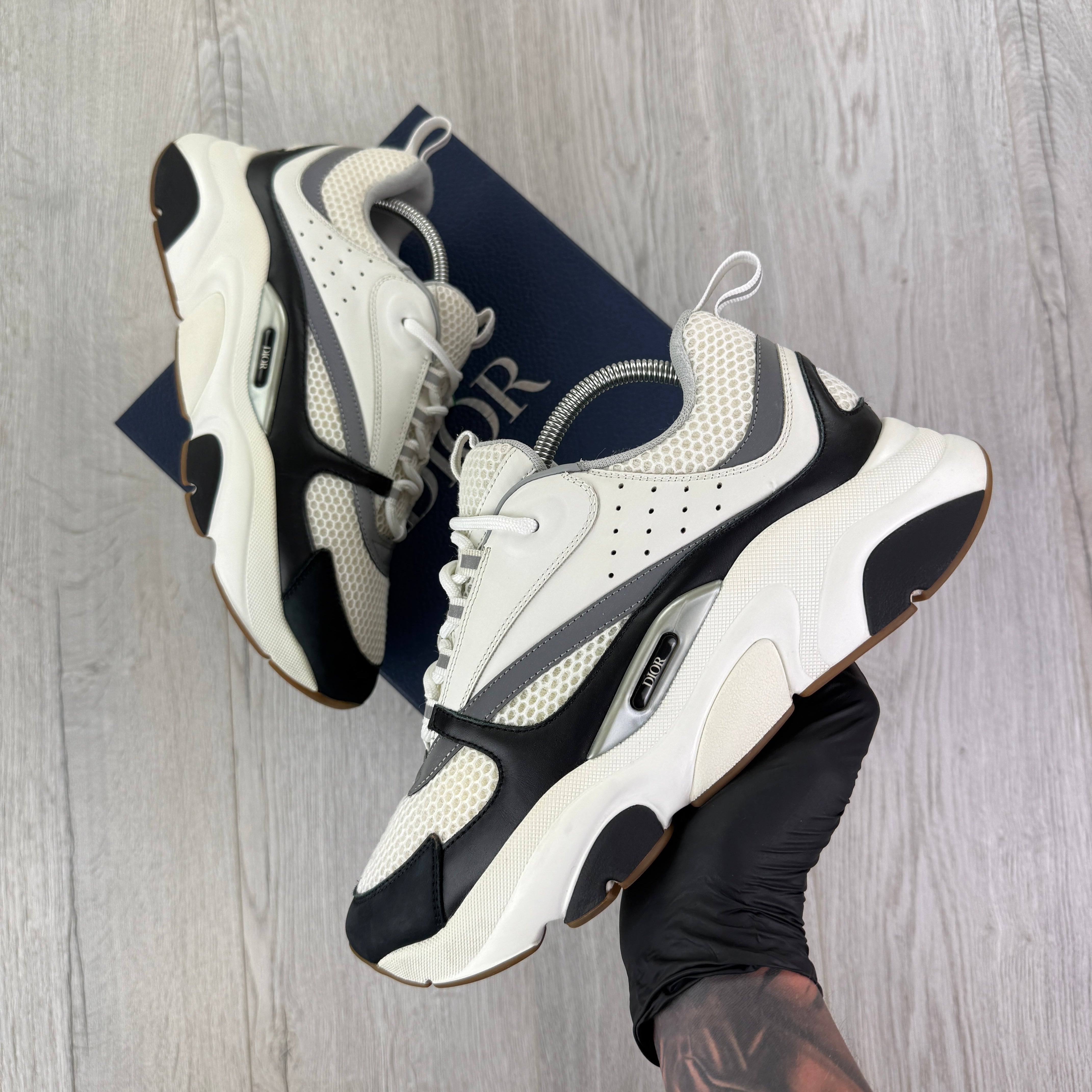 C5C2EFBC-0B8E-45A5-93BA-