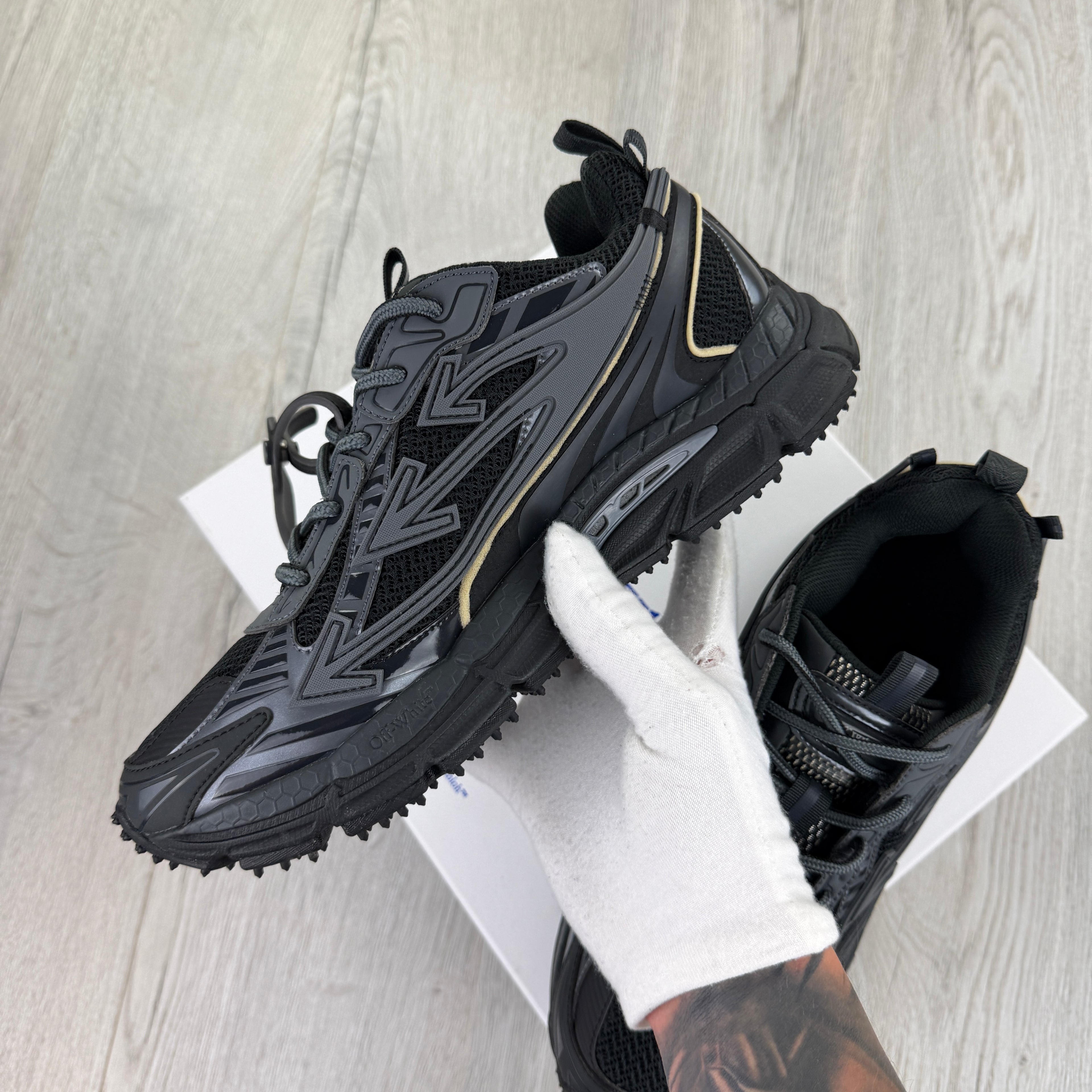 Off White Be Right Back Sneakers  - Uk 8