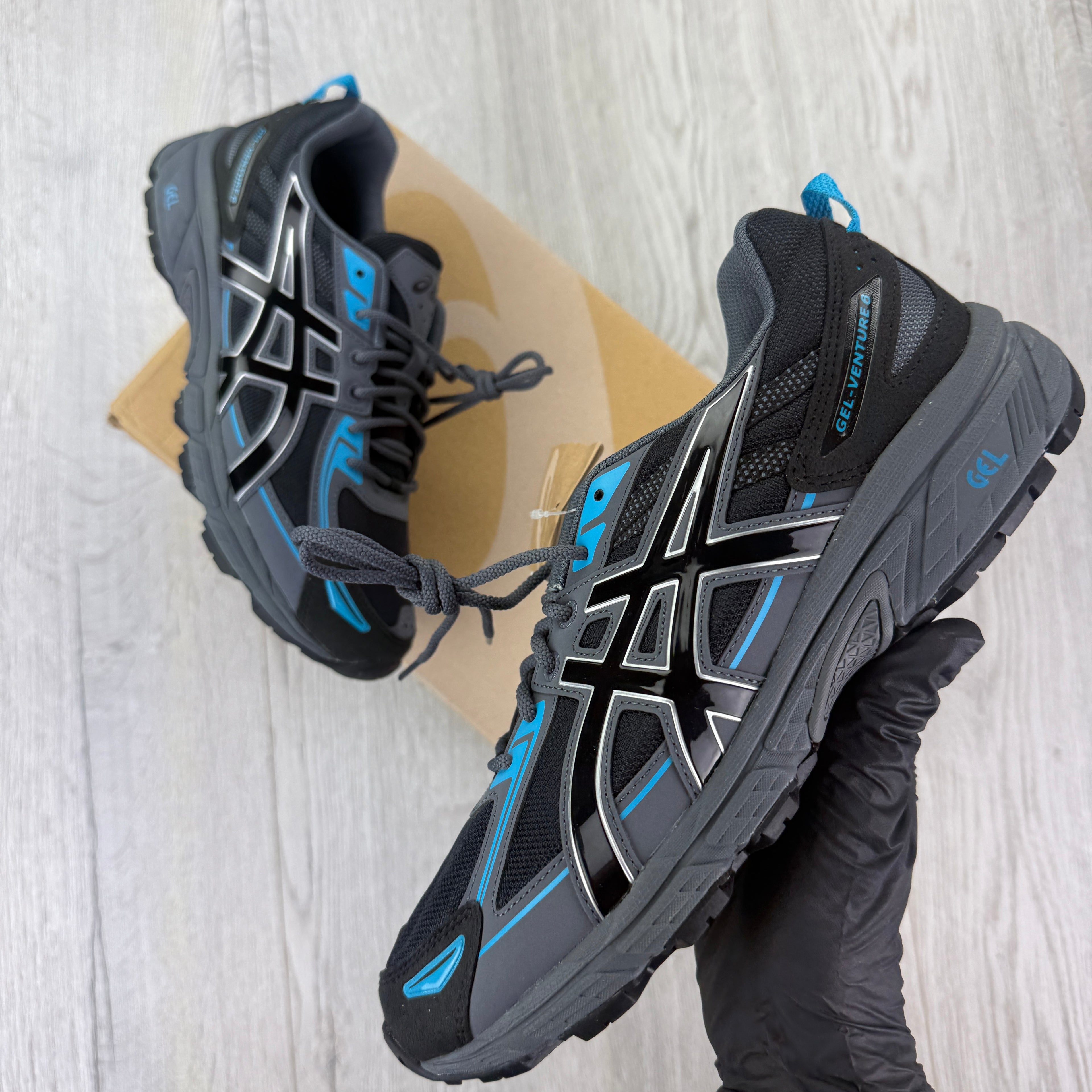 Asics Men’s Gel-Venture 6 Black/Carrier Grey Trainers