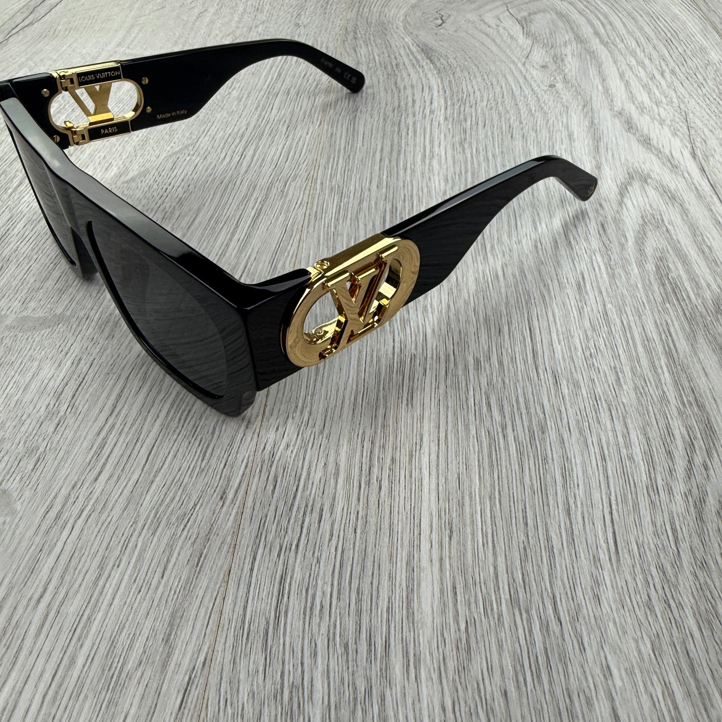 Louis Vuitton Women’s Link PM Square Sunglasses