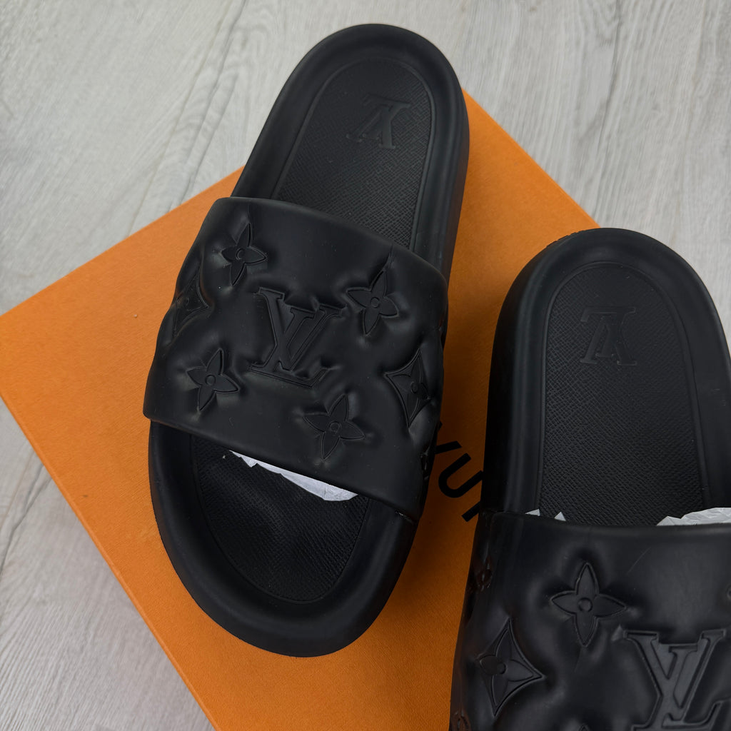 Louis Vuitton Men’s Black Waterfront Mules Sliders - Uk 8 (Fit 8.5/9)