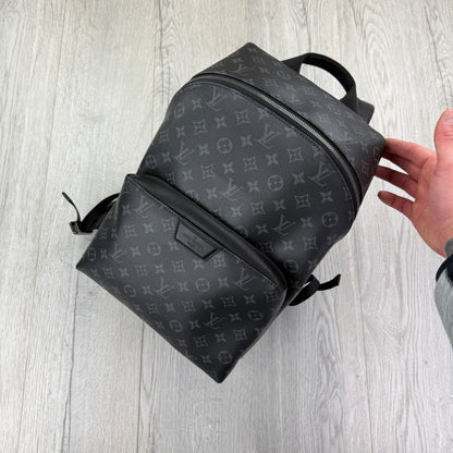 Louis Vuitton Men’s Black Monogram Discovery Backpack