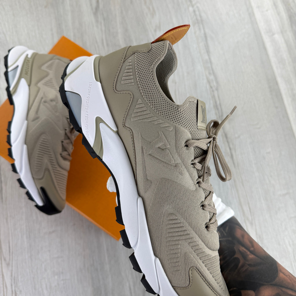 Louis Vuitton Men’s Beige & White Tatic Trainers