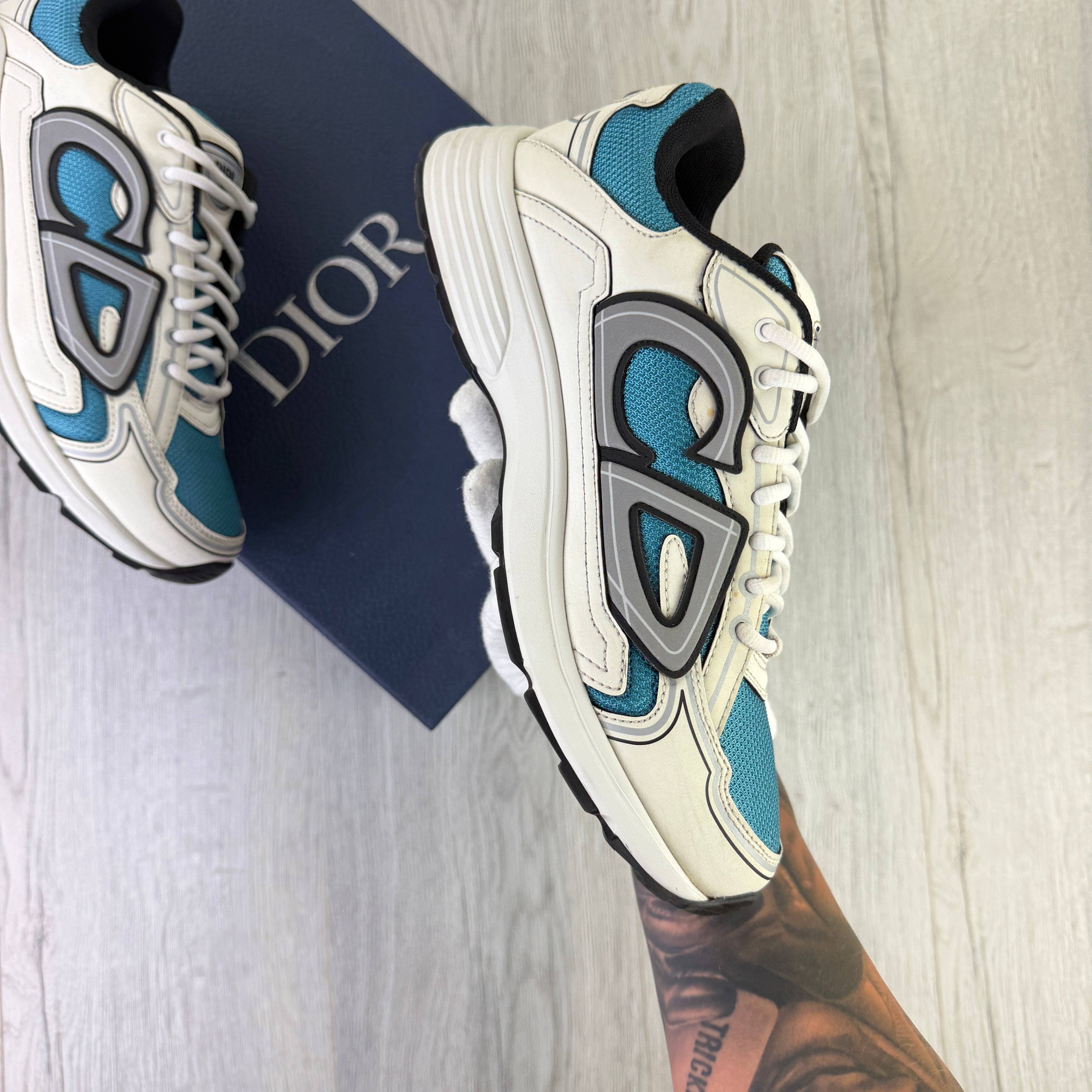 Dior B30 Men’s Beige & Blue Trainers - 41 (Uk 7)