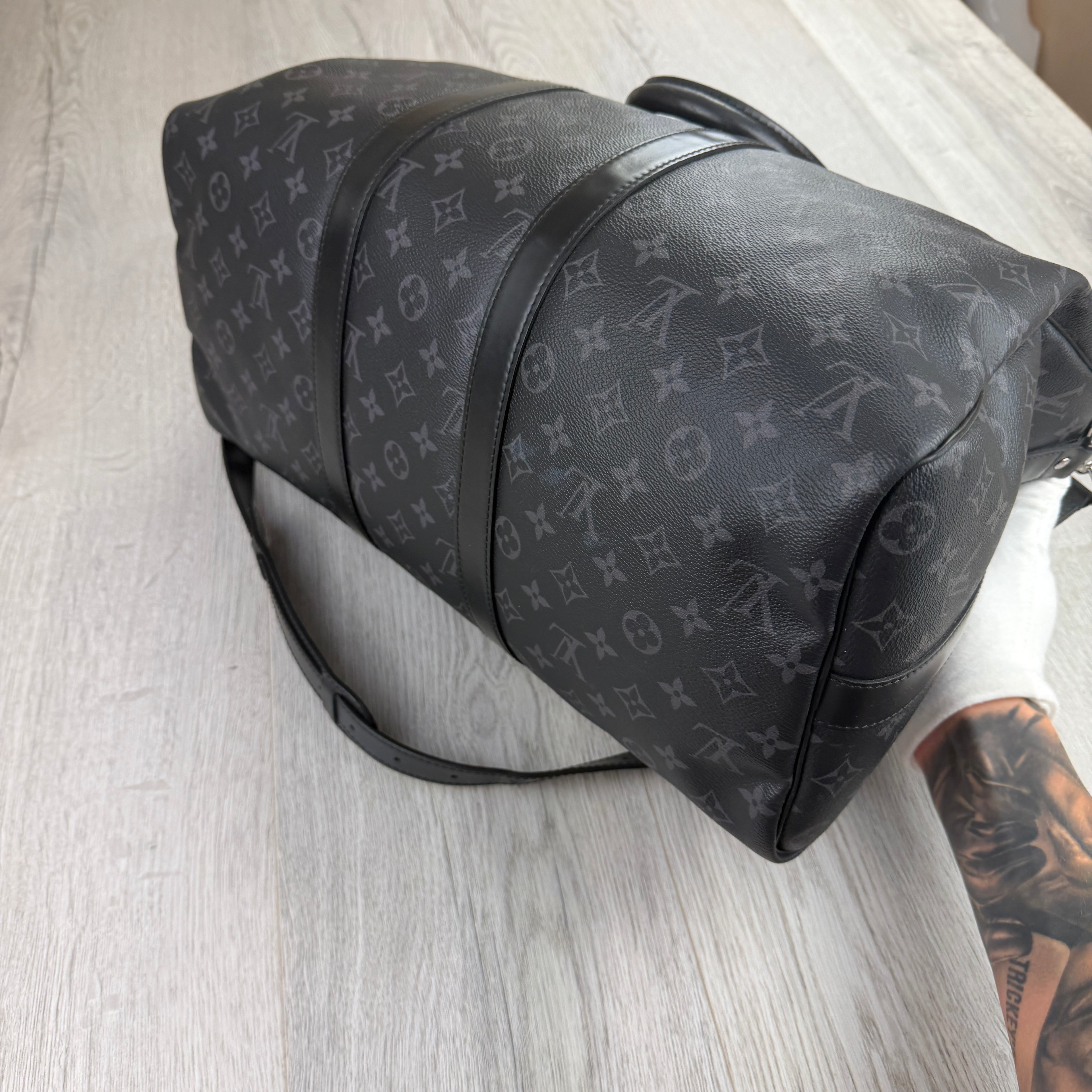 Louis Vuitton Men’s Black Monogram Keepal Bag - 45