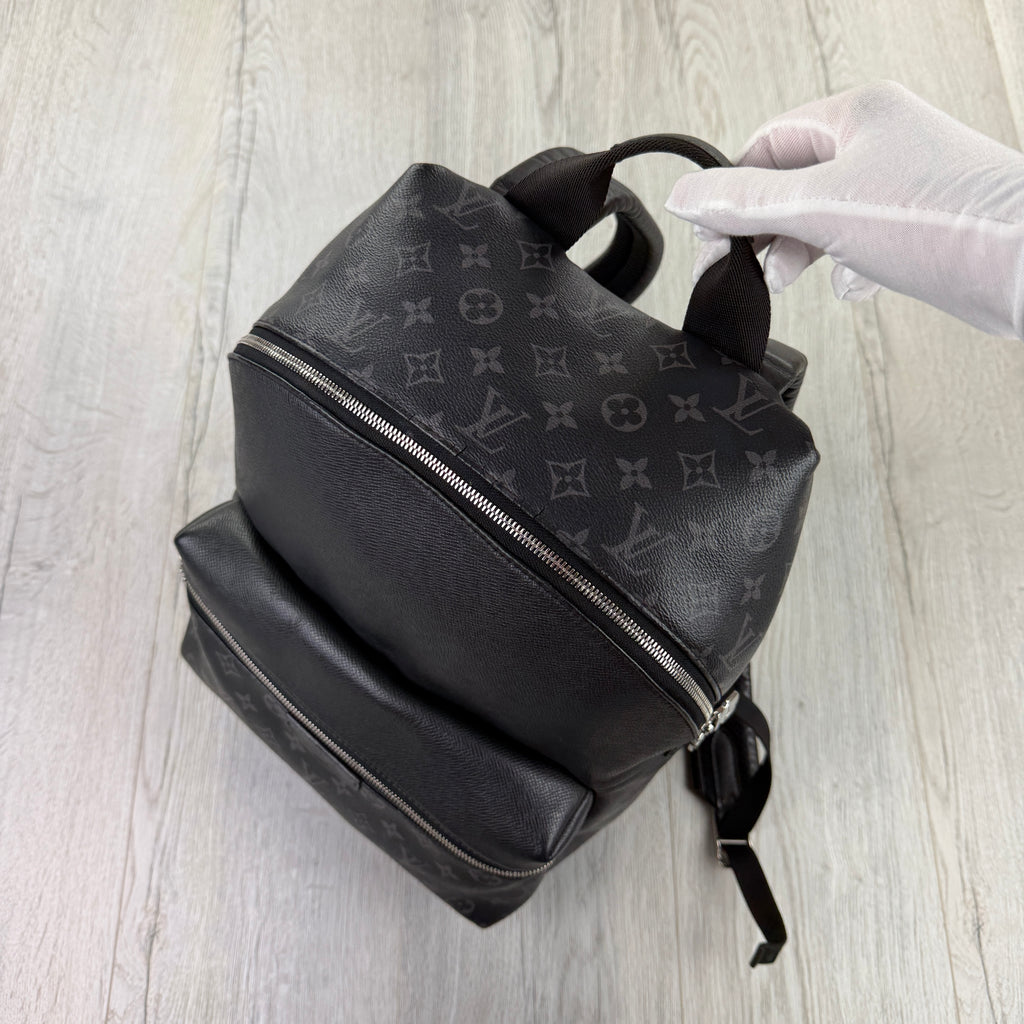 Louis Vuitton Men’s Black Monogram Discovery Backpack