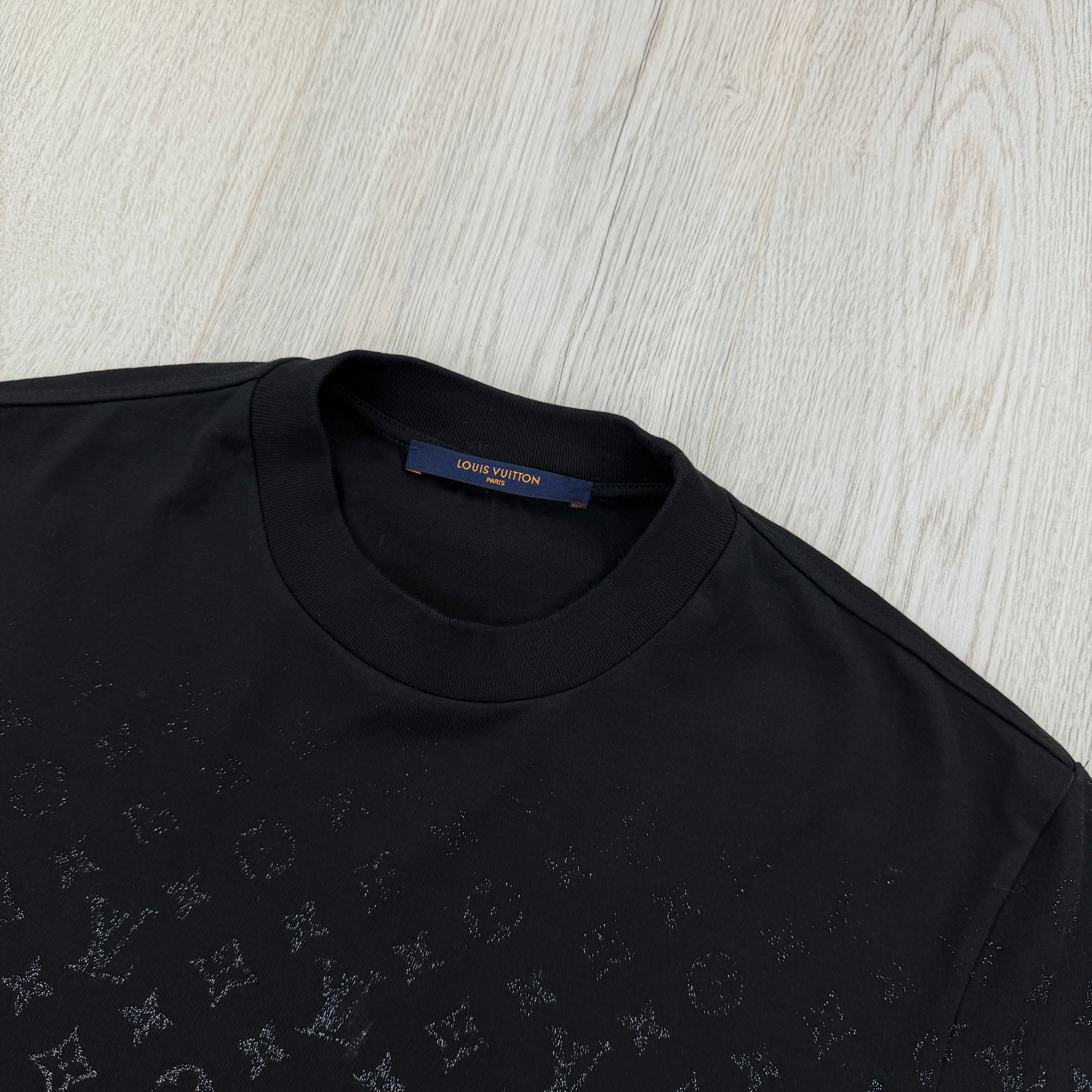 Louis Vuitton Men’s Black Gradient T-shirt