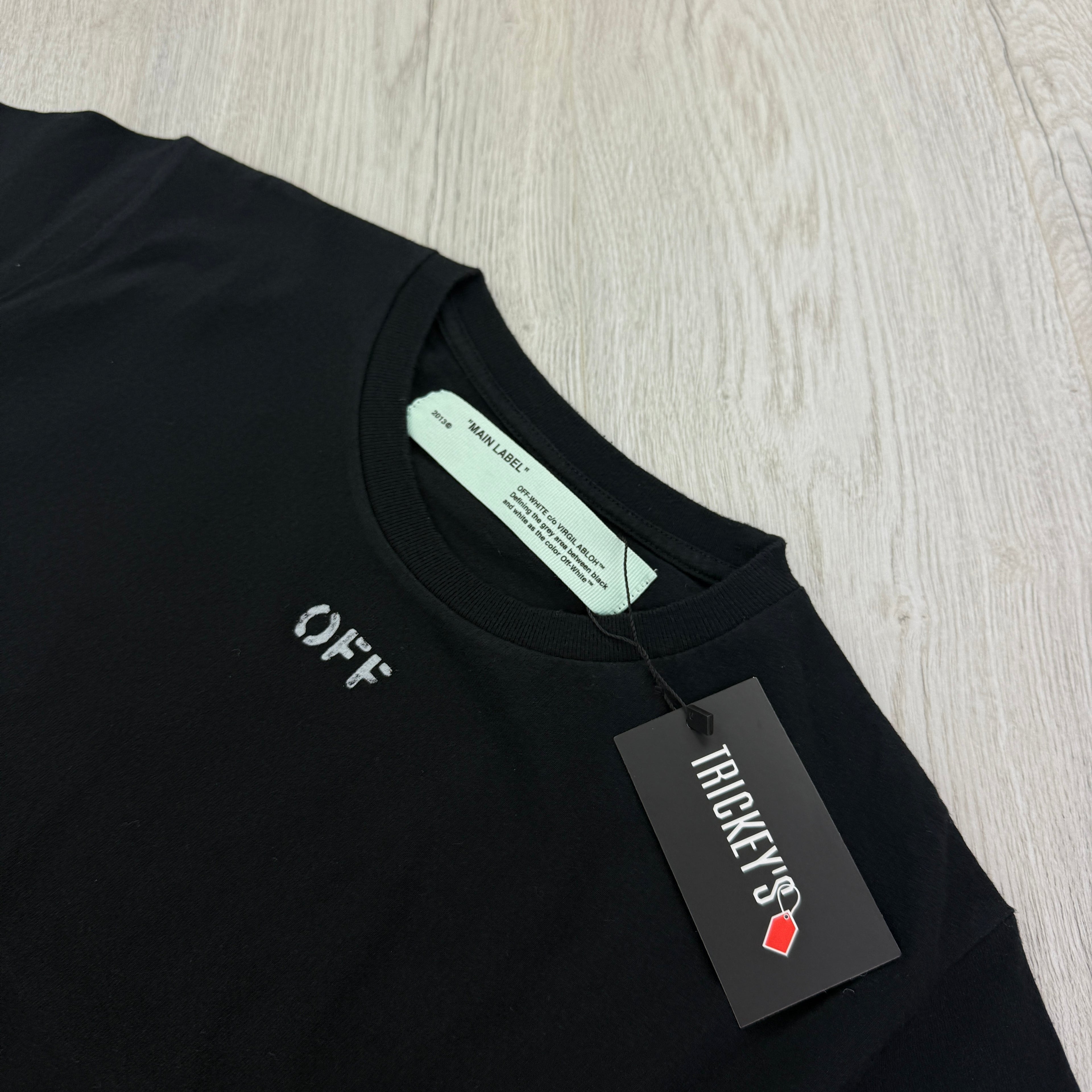 Off White Men’s Black T-shirt Silver Arrow - Small