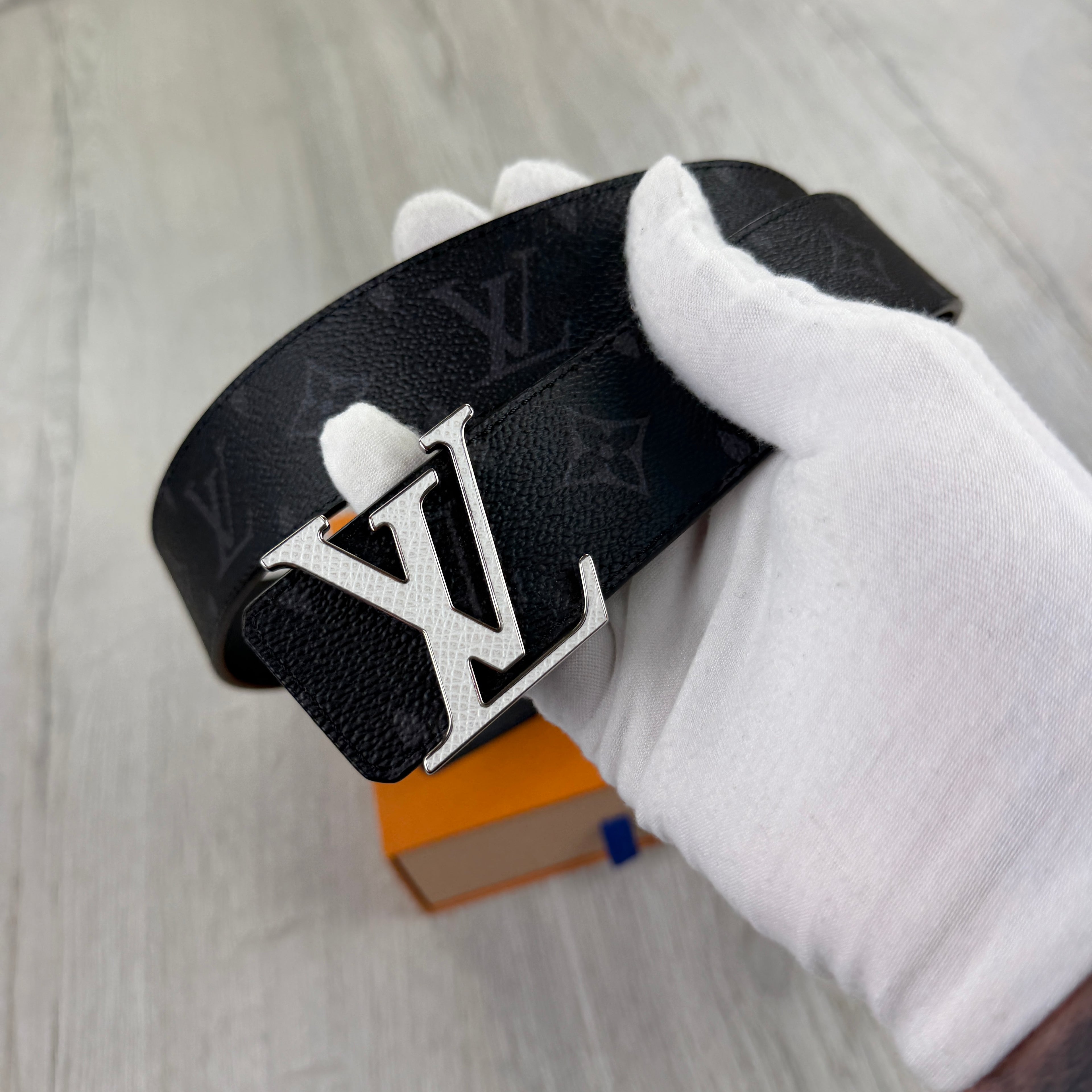 Louis Vuitton Men’s Black & White Leather Monogram Belt - 100 (Uk 30-36)